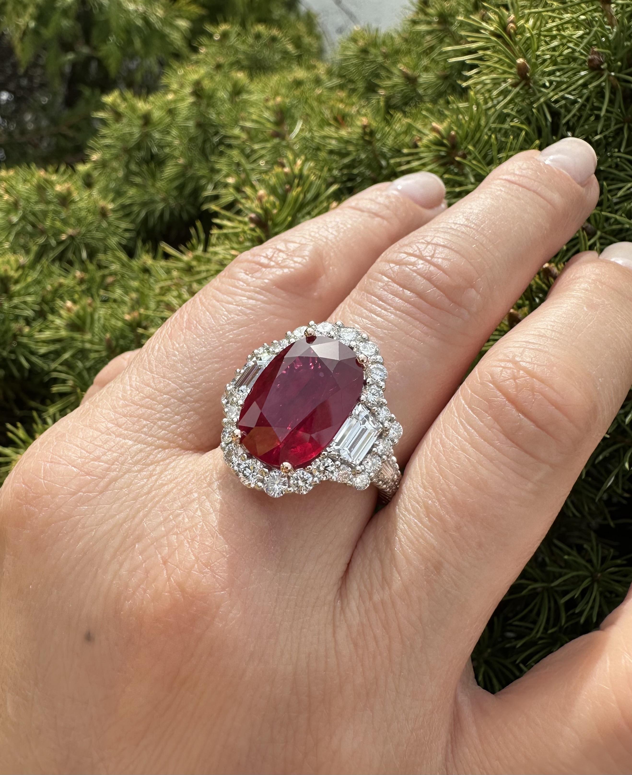 Platin AGL zertifiziert 12,25ctw Oval Roter Rubin mit Diamant Substantial Großer Ring im Angebot 12