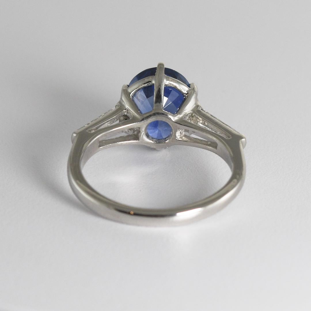 Platinum AGL Certified Sapphire & Diamond Ring 6.9g In Excellent Condition For Sale In Laguna Beach, CA