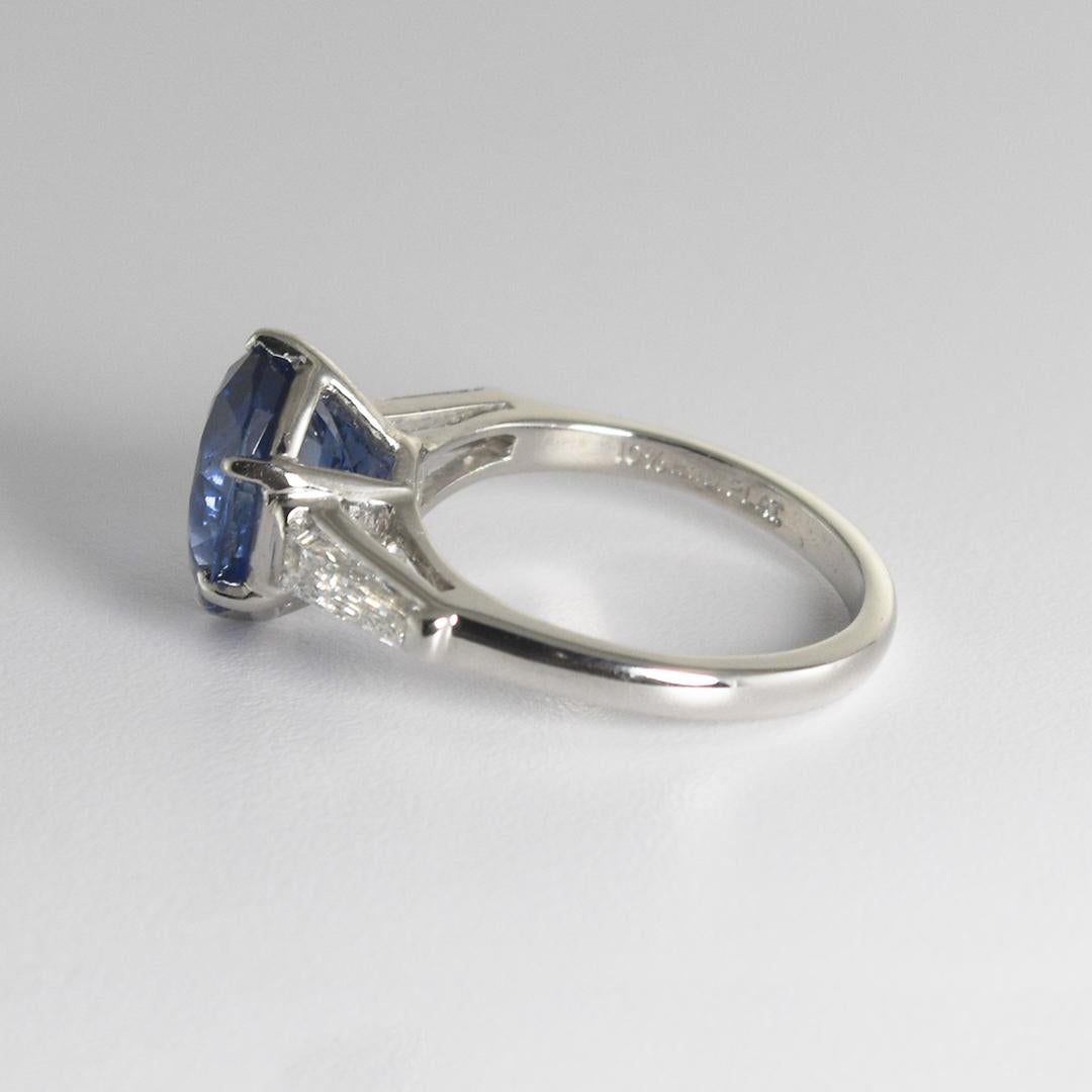 Women's or Men's Platinum AGL Certified Sapphire & Diamond Ring 6.9g For Sale