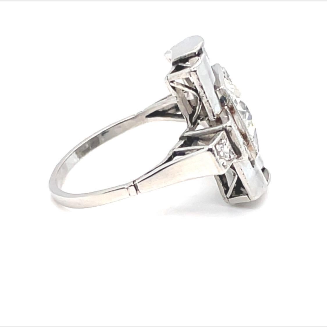 Art Deco Platinum and 1.4 Carats Old European Diamond Art-Déco Ring, circa 1925 For Sale