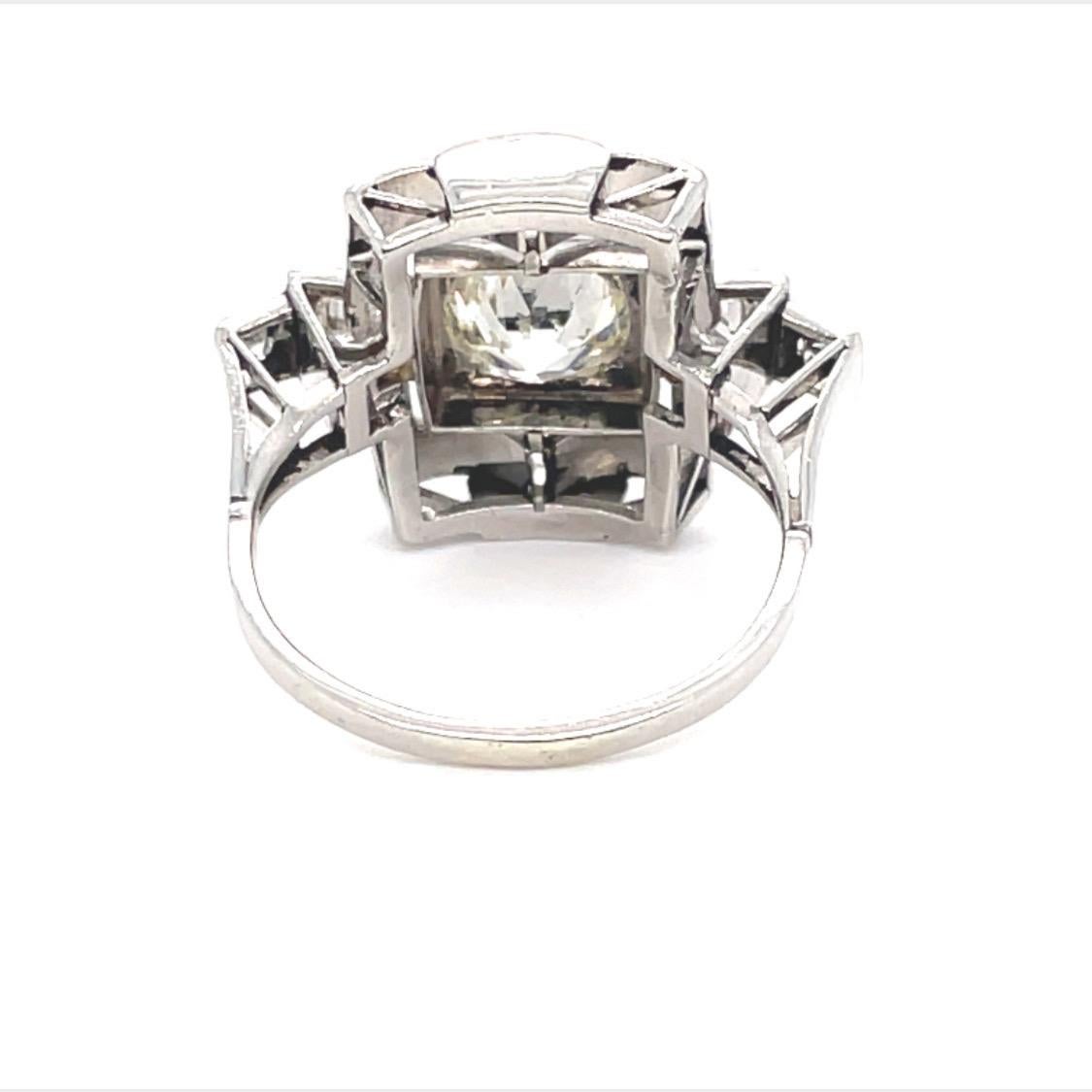 Old European Cut Platinum and 1.4 Carats Old European Diamond Art-Déco Ring, circa 1925