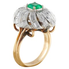 Anello in platino e oro giallo 14K con diamante e smeraldo da 1,85 carati MF05-050626