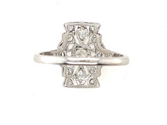Art Deco 0.60 Carat Diamond Platinum and White Gold 1920s - 30s Ring
