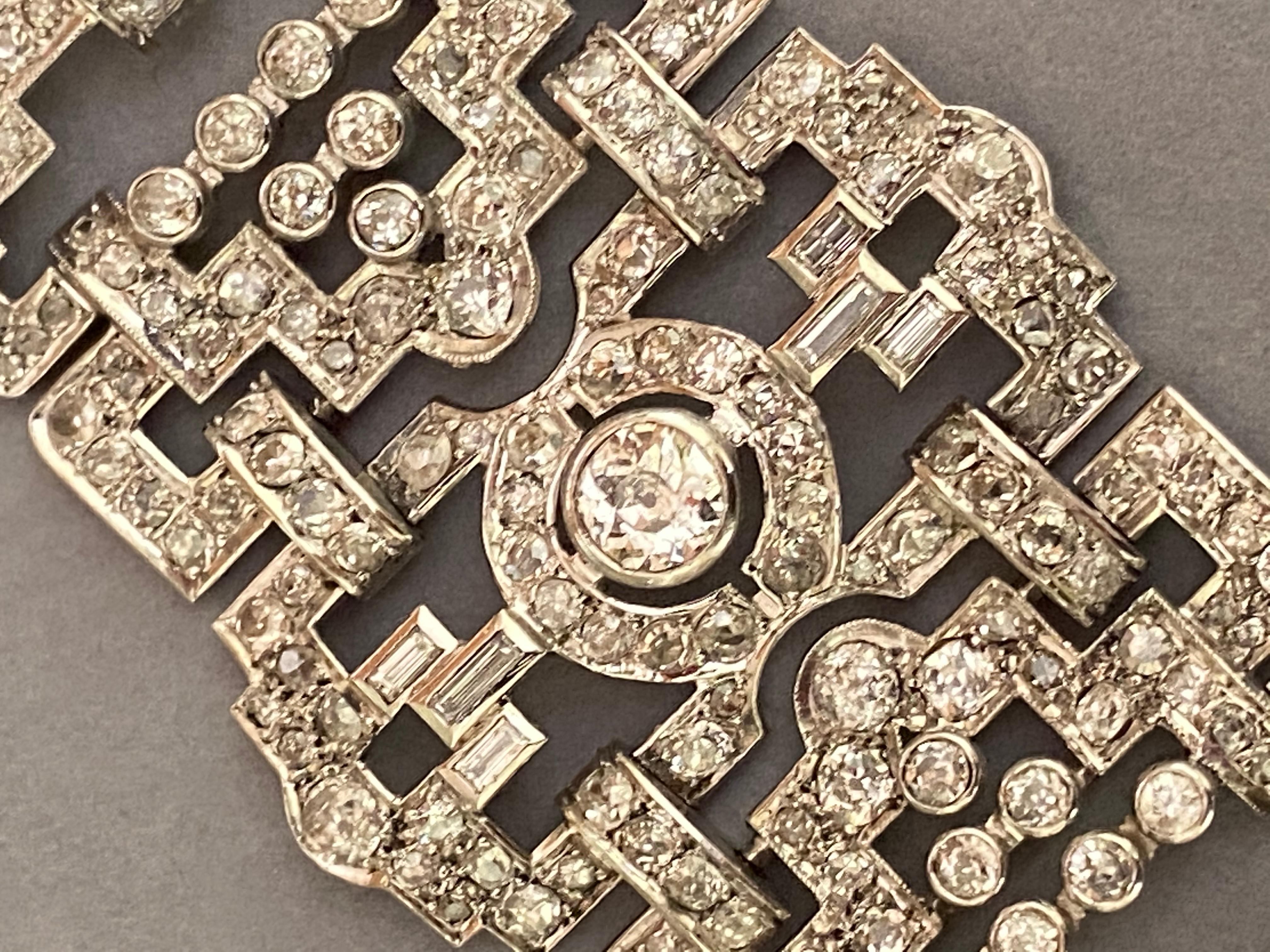 Platinum and 15 Carats Diamonds French Art Deco Bracelet 5
