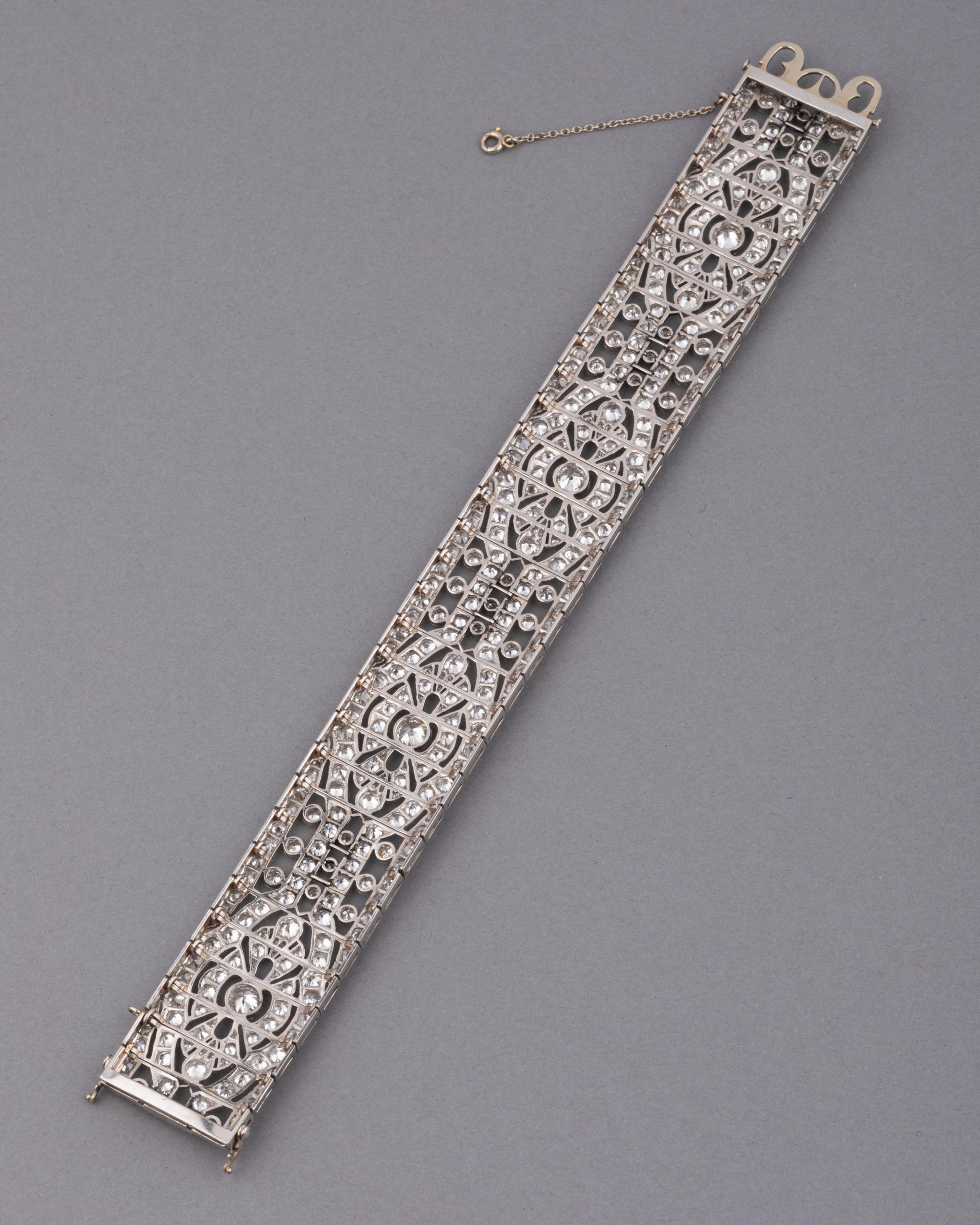 Platinum and 18 Carats Diamonds French Antique Bracelet For Sale 4