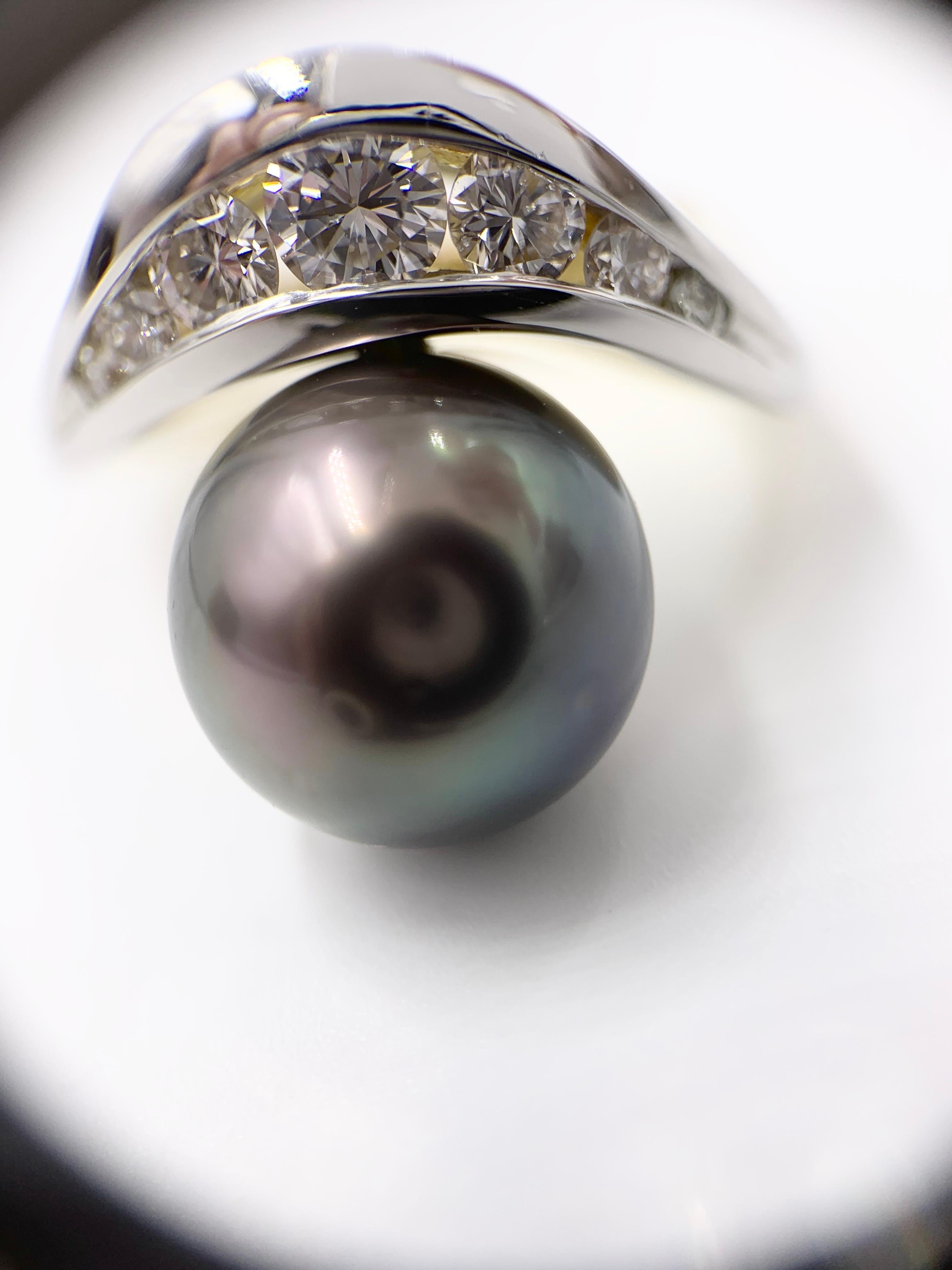 Platinum and 18 Karat Diamond and Tahitian Pearl Ring For Sale 5