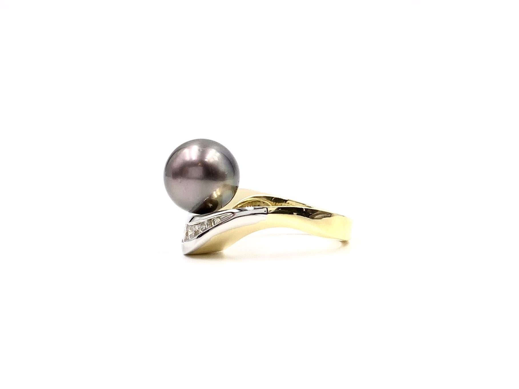 Round Cut Platinum and 18 Karat Diamond and Tahitian Pearl Ring For Sale