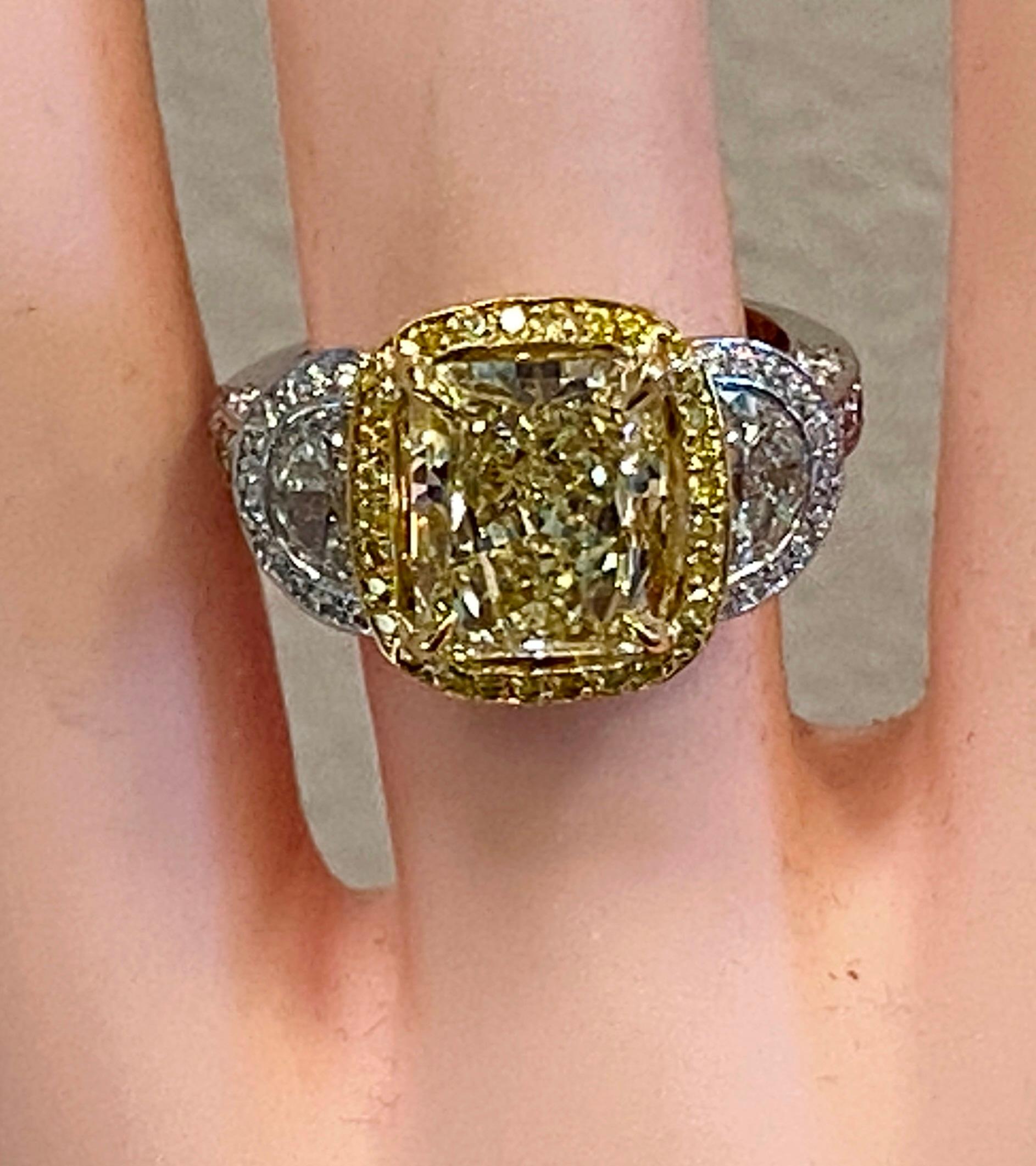 Platinum and 18 KT Yellow Gold 3.74 Ct Radiant Cut Fancy Yellow Diamond Ring For Sale 3