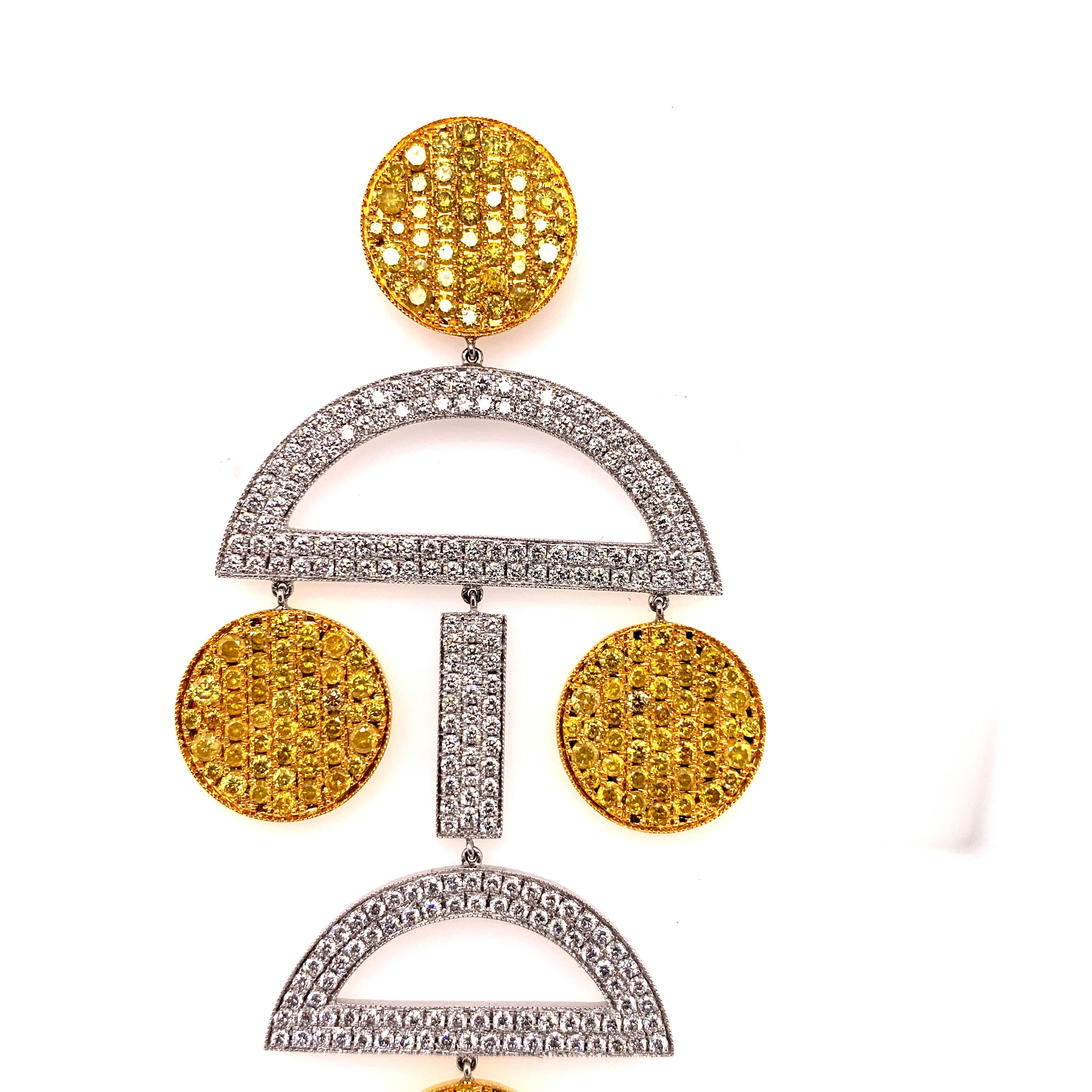 Taille ronde Boucles d'oreilles Sophia D en platine et or jaune avec diamants blancs et jaunes de 10,30 carats en vente