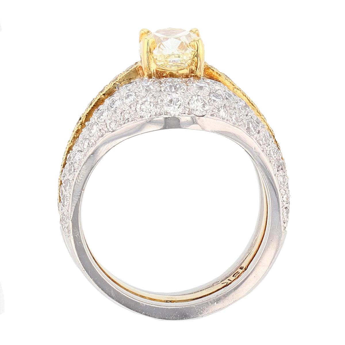 Contemporary Platinum and 18 Karat Gold 1.51 Carat Certified Fancy Light Yellow Diamond Ring For Sale