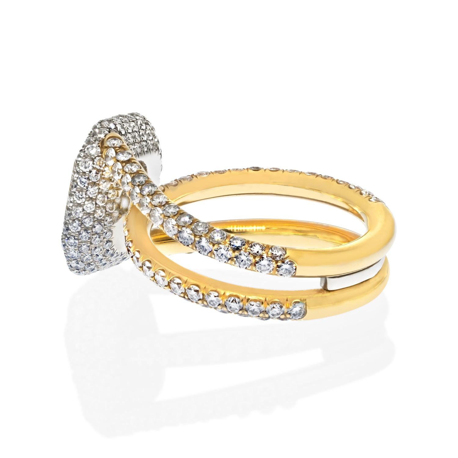 Anillo de cóctel en platino y oro amarillo de 18 quilates con halo de zafiros y diamantes de 3,00 quilates Corte radiante en venta