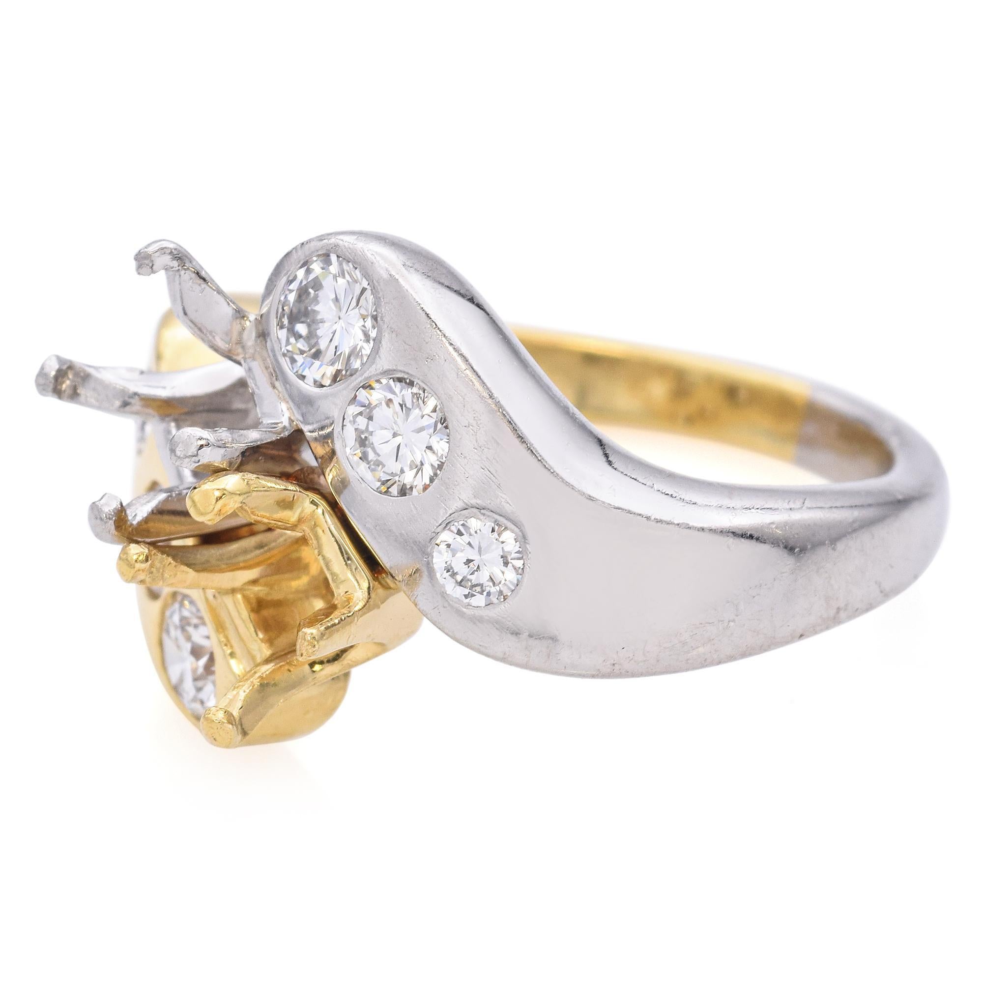 Bague de fiançailles en platine et or jaune 18k avec diamant en demi-monture Bon état - En vente à New York, NY