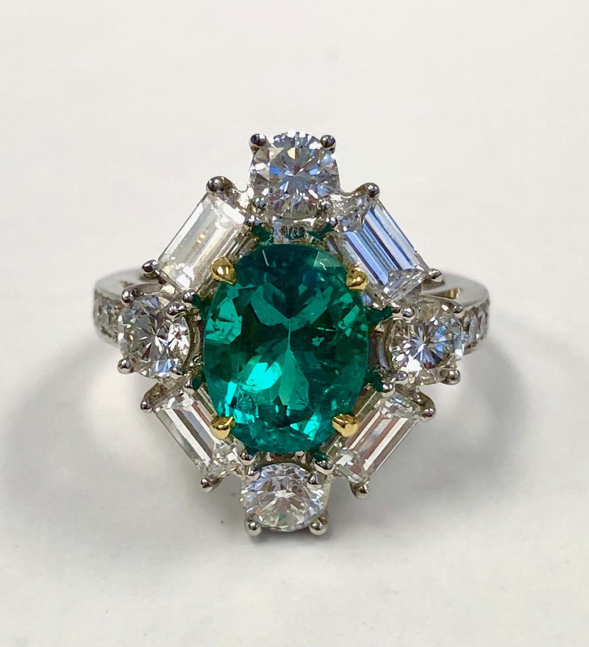 Platinum and 18 Karat Yellow Gold, 2.42 CT Emerald and Diamond Ring In New Condition For Sale In New York, NY
