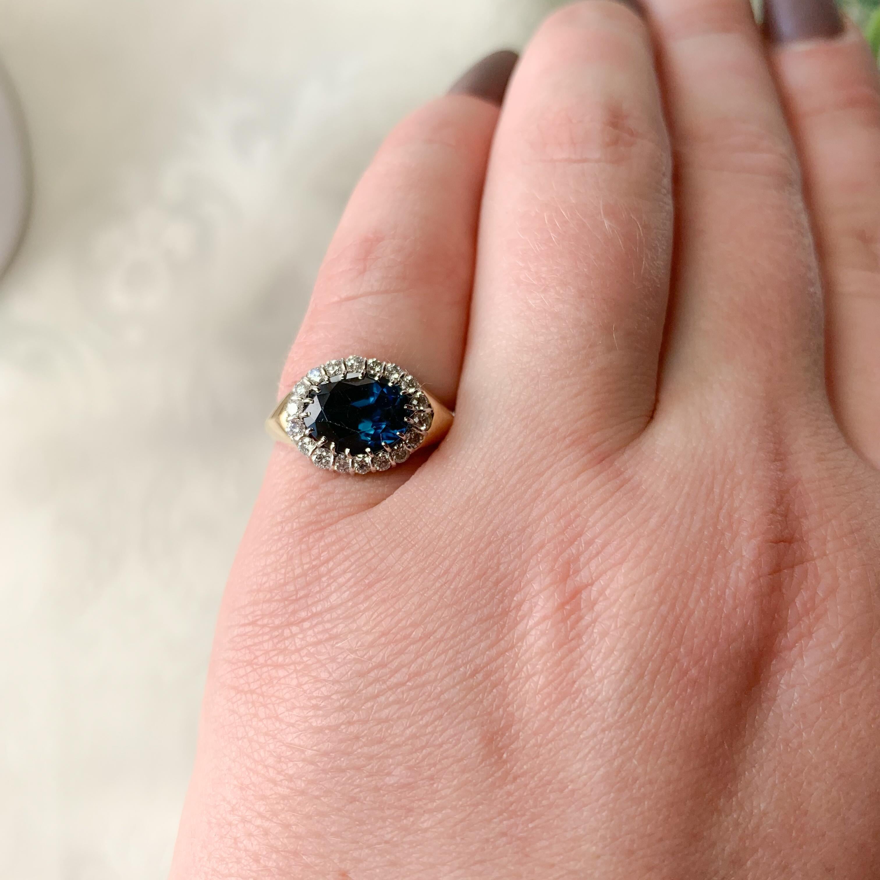 Platinum and 18K Yellow Gold Teal Blue Topaz and Diamond Ring size 6 For Sale 2