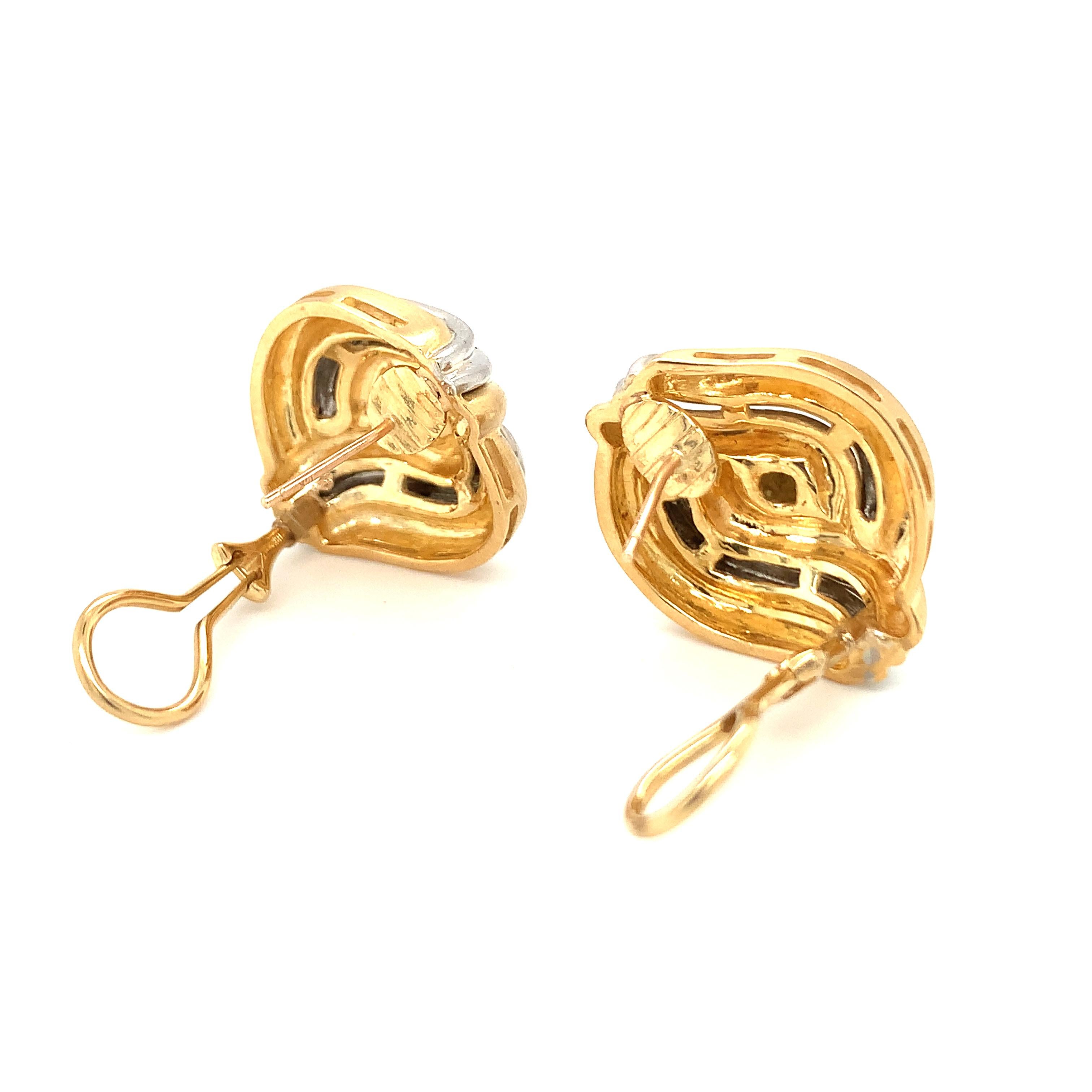 Platinum and 18k Yellow Gold Wave Motif Earrings In Good Condition For Sale In Beverly Hills, CA