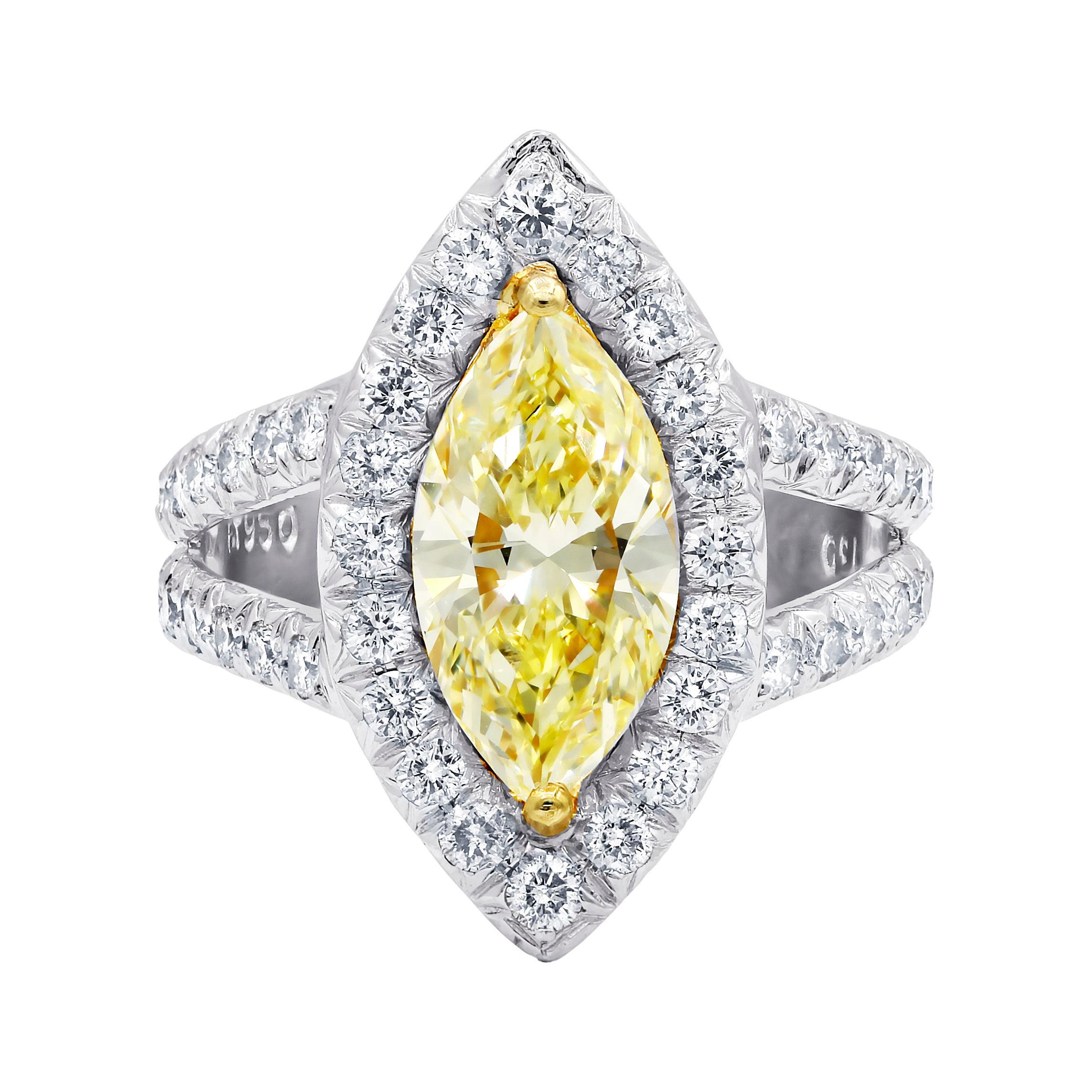 Verlobungsring aus Platin und 18 Karat Diamant mit gelbem Fancy-Diamant im Angebot