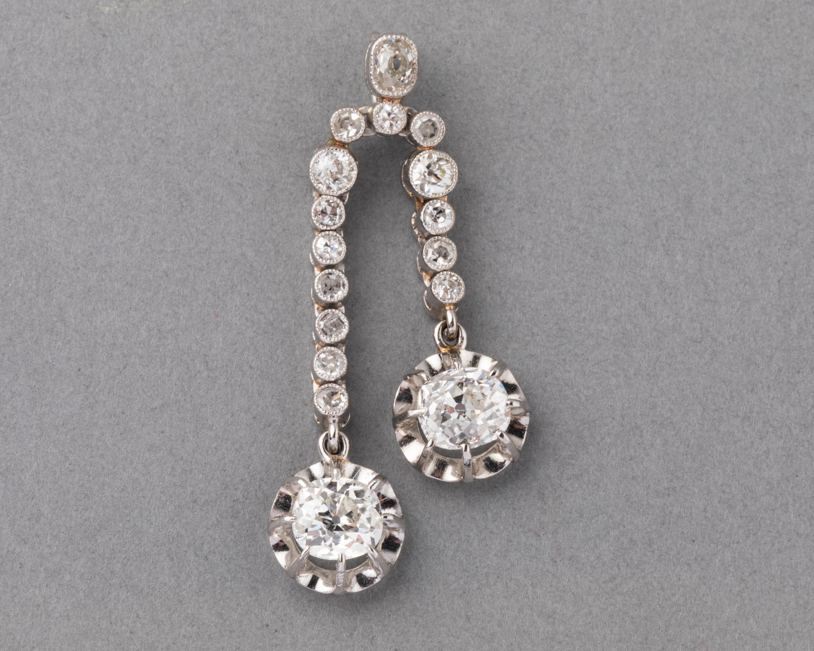 Platinum and 1.90 Carats Diamonds French Art Deco Pendant 1