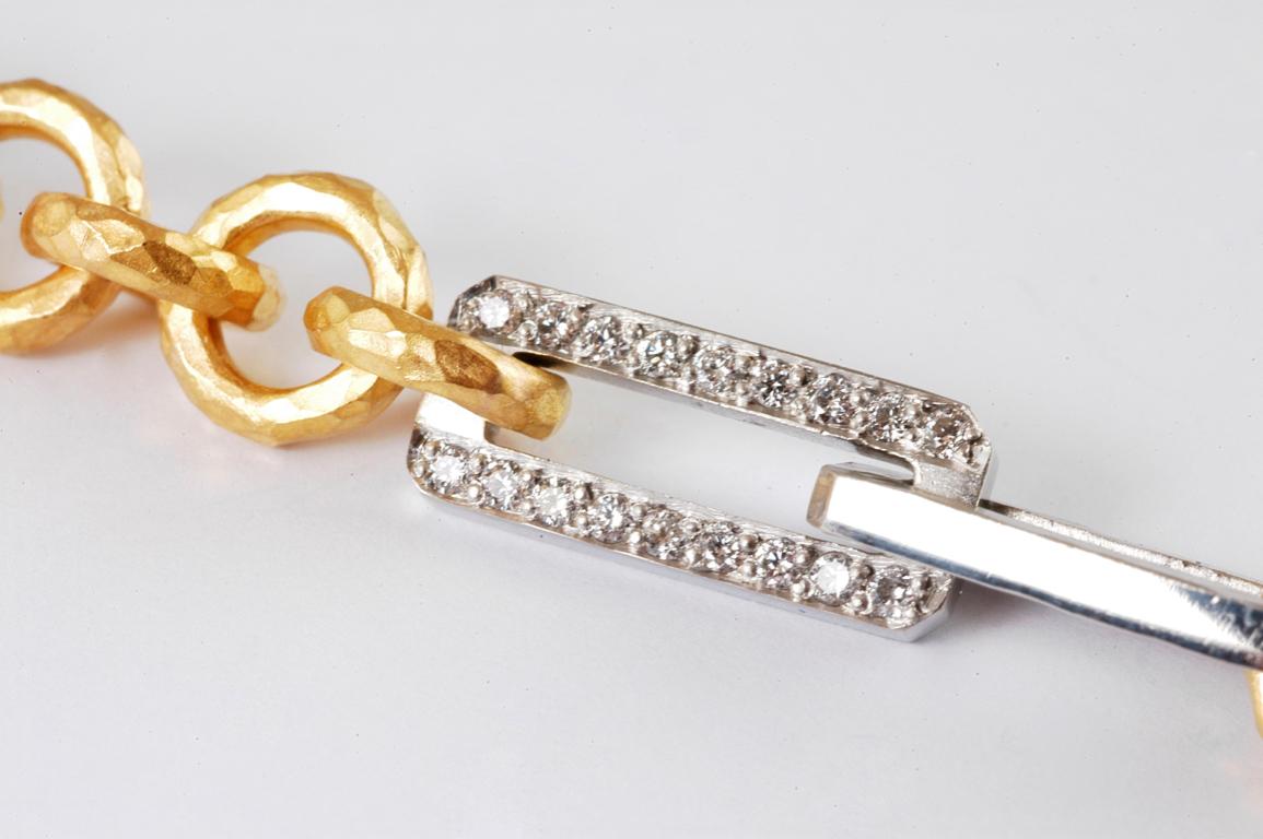 Round Cut Platinum and 22 Karat Gold Handmade Brilliant Cut Diamond Link Bracelet For Sale