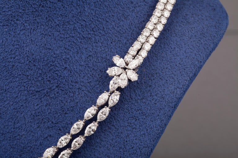 Platinum and 30 Carat Diamonds French Necklace For Sale 6