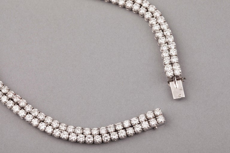 Platinum and 30 Carat Diamonds French Necklace For Sale 1