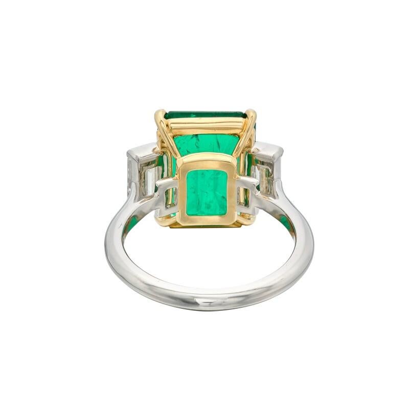 Women's or Men's Platinum and 4.93ct Emerald Cut Colombian Emerald and Diamond Three Stone Ring
