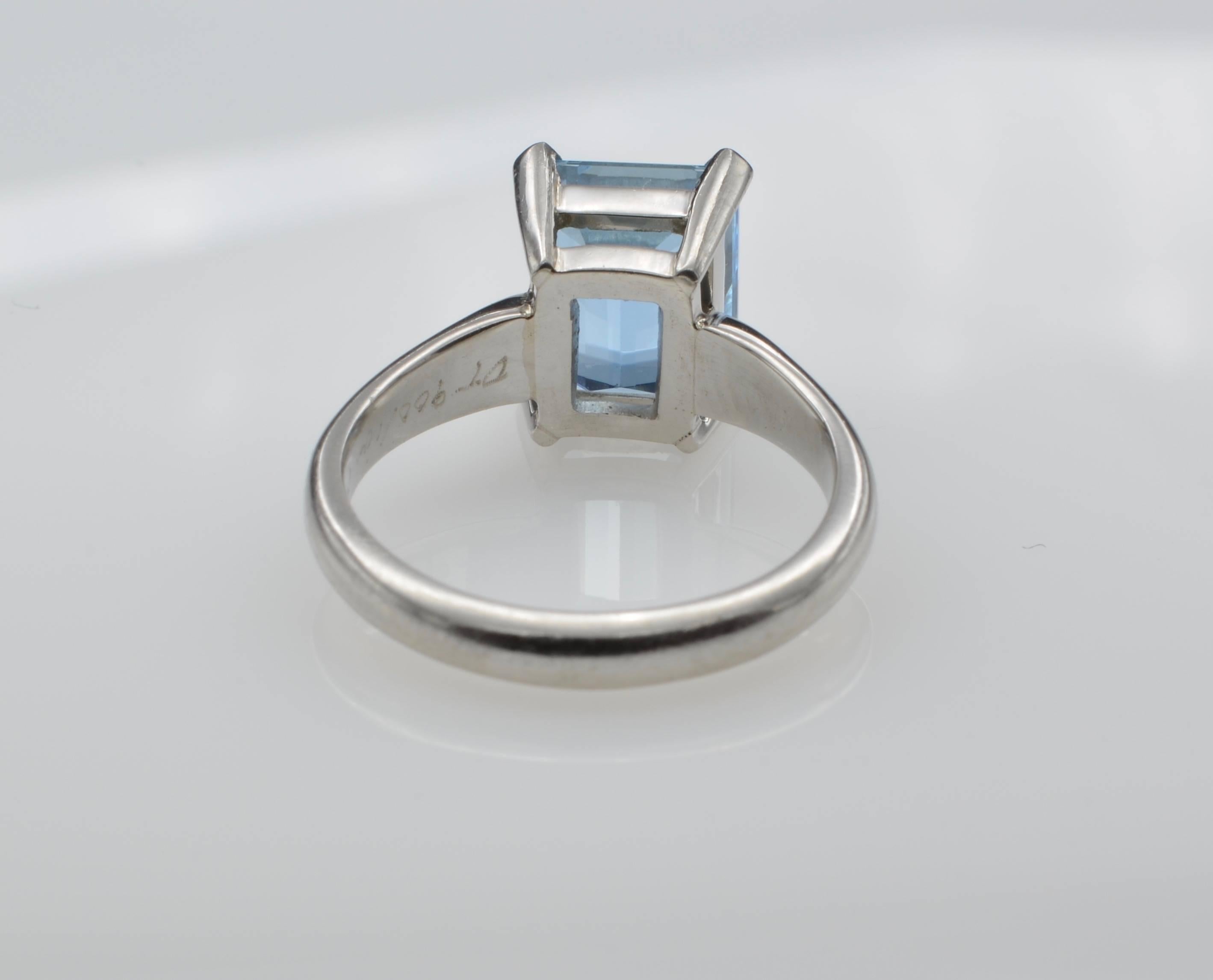 Modern Deep Blue Aquamarine Solitaire Emerald Cut Platinum Ring