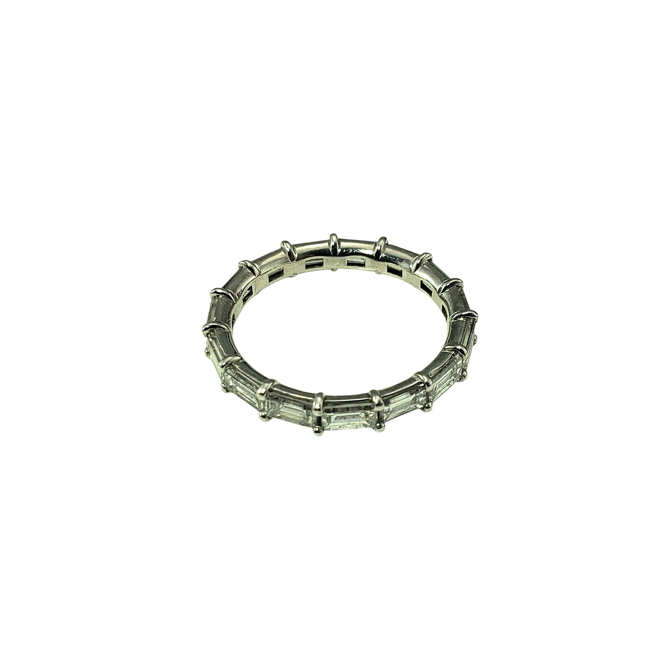 Taglio baguette Anello Eternity Band in platino e diamanti baguette misura 6 #22299 in vendita