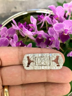 Art Deco Diamond Brooch in Platinum, Circa 1930's