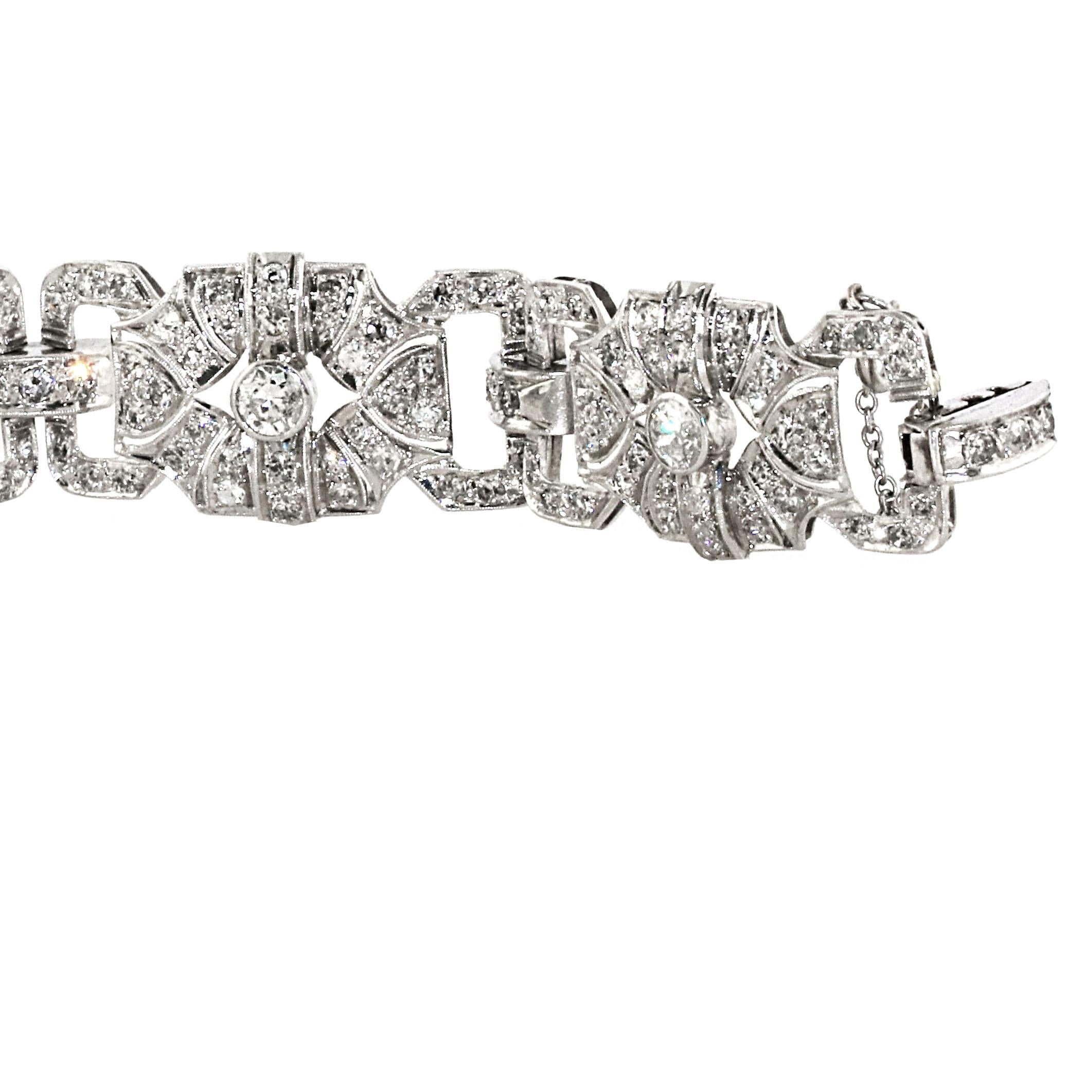 Platinum and Diamond Art Deco Style Bracelet, Approximate 7.50 Carat Diamond In Excellent Condition In Beverly Hills, CA