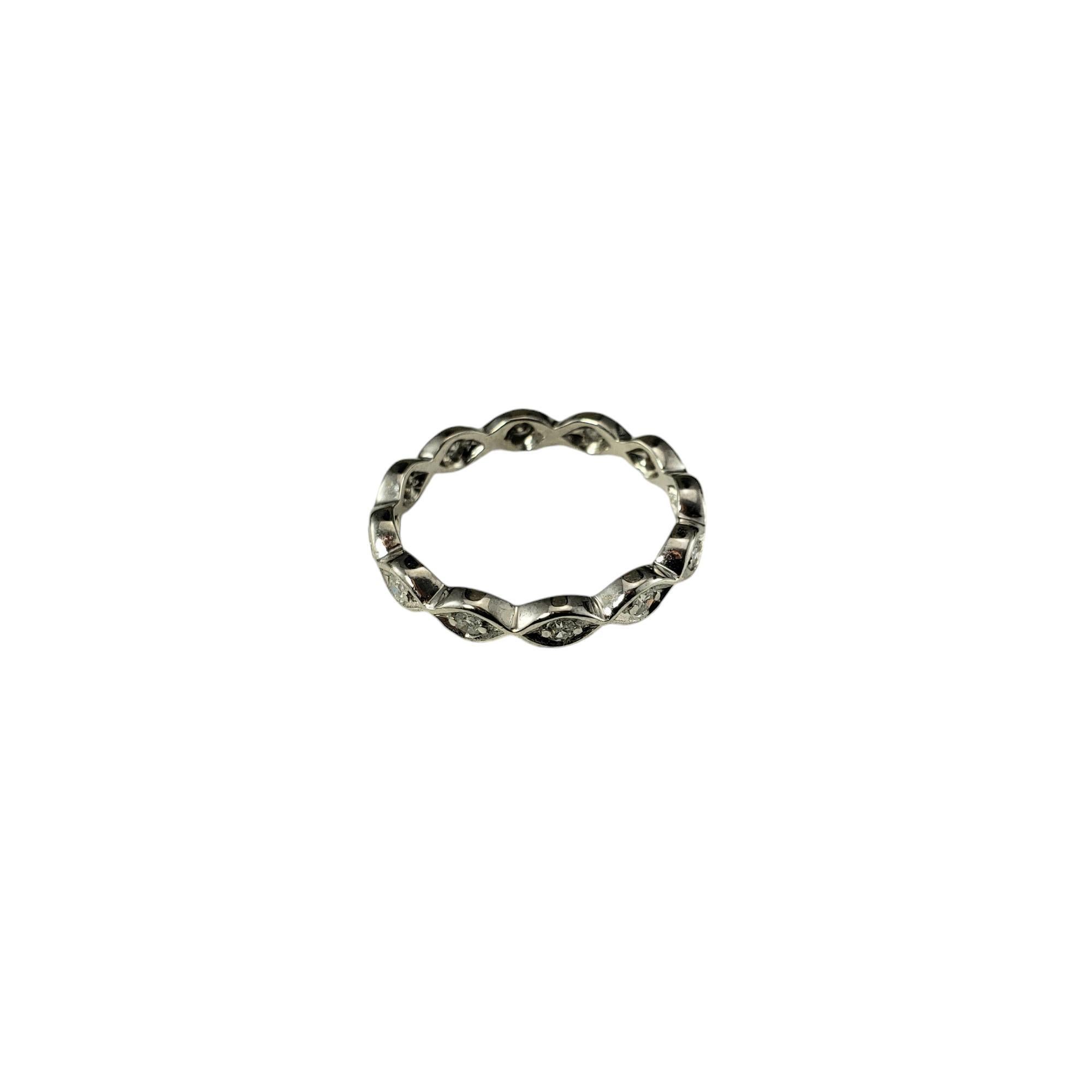 Contemporain Bague à anneau en platine et diamants taille 6,25 n°18737 en vente
