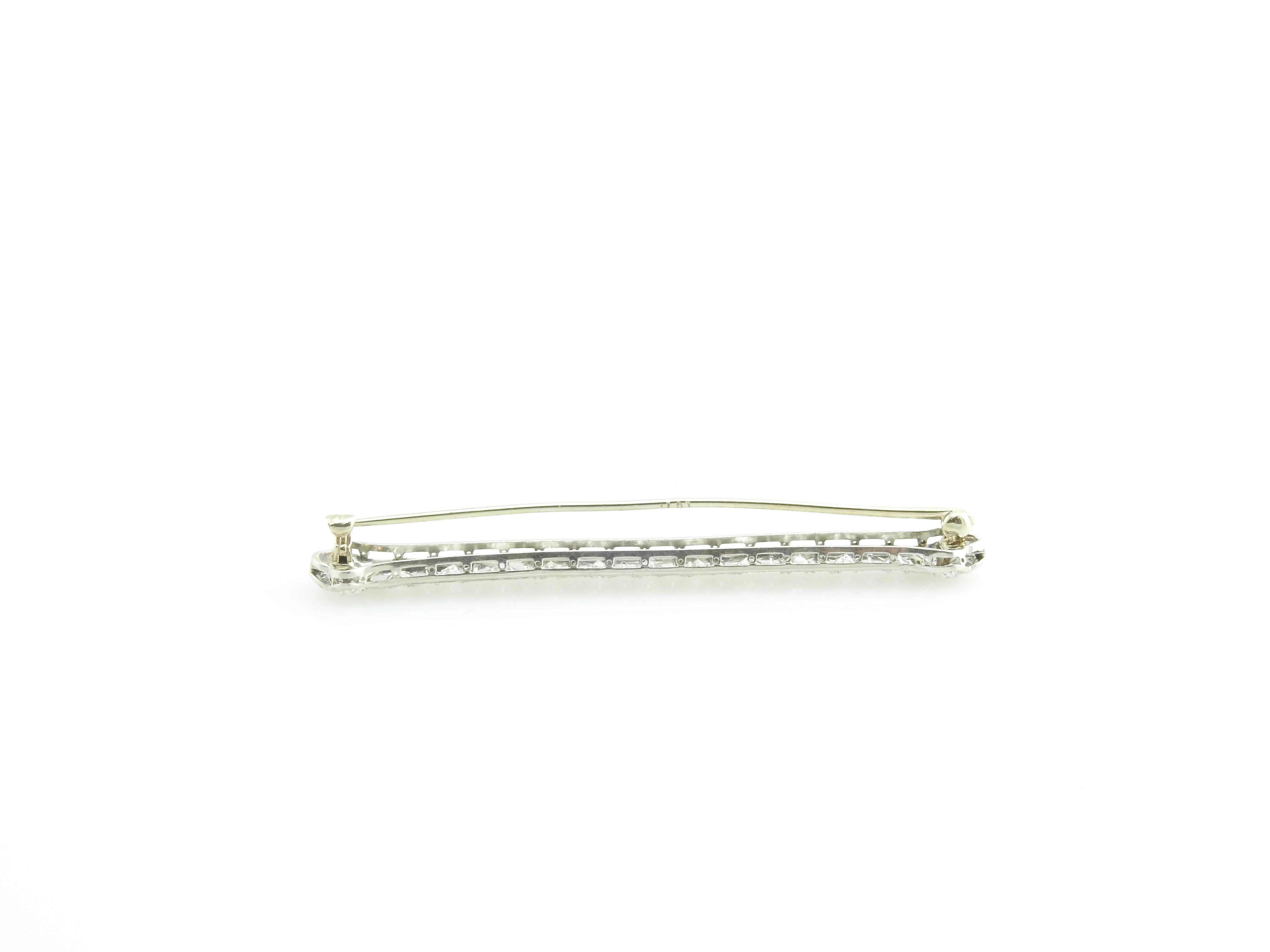 Platinum and Diamond Bar Pin / Brooch In Good Condition For Sale In Washington Depot, CT