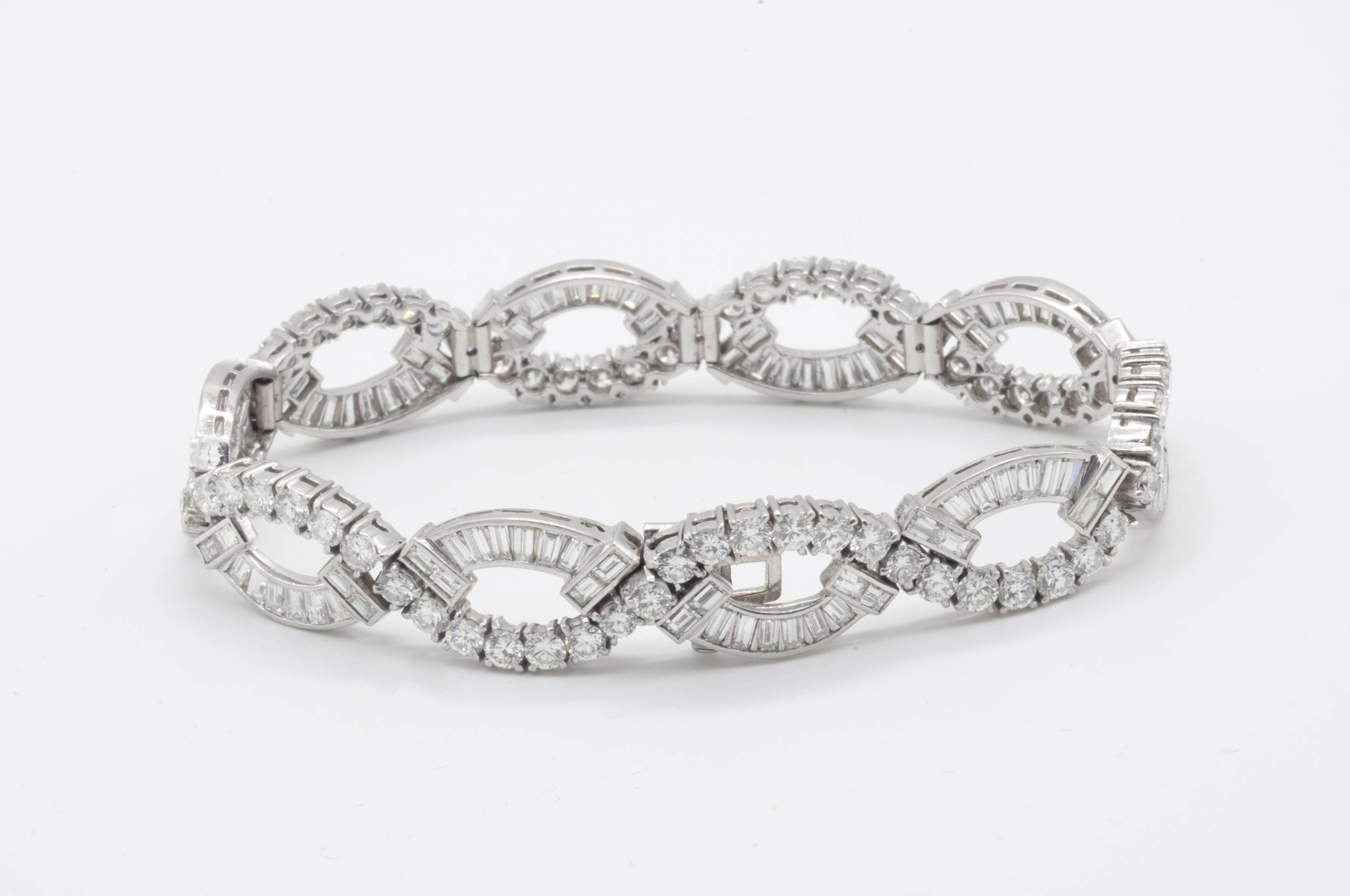 Contemporary Platinum and Diamond Bracelet For Sale