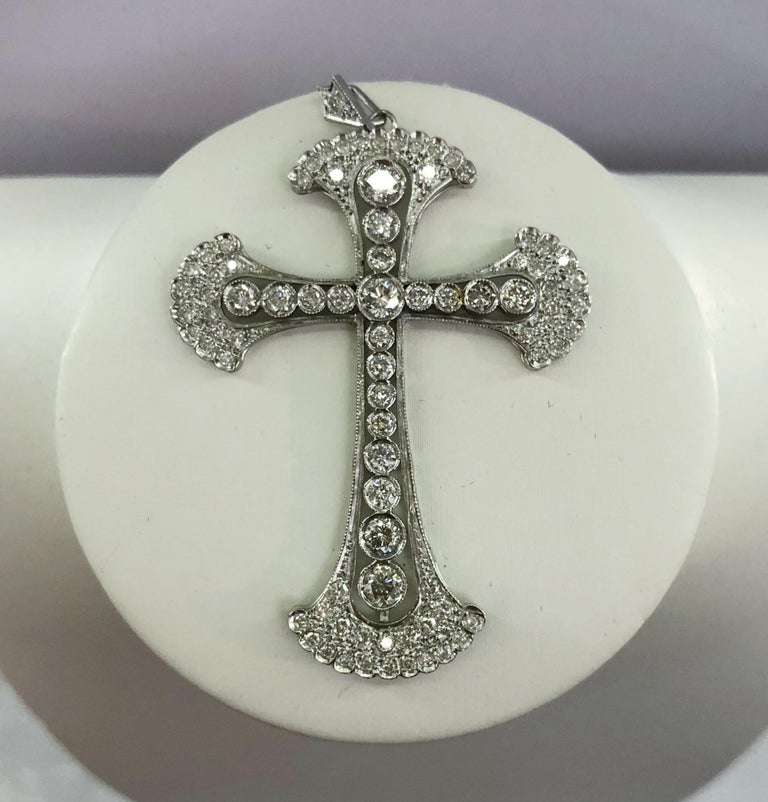 Platinum and Diamond Cross Pendant For Sale at 1stDibs