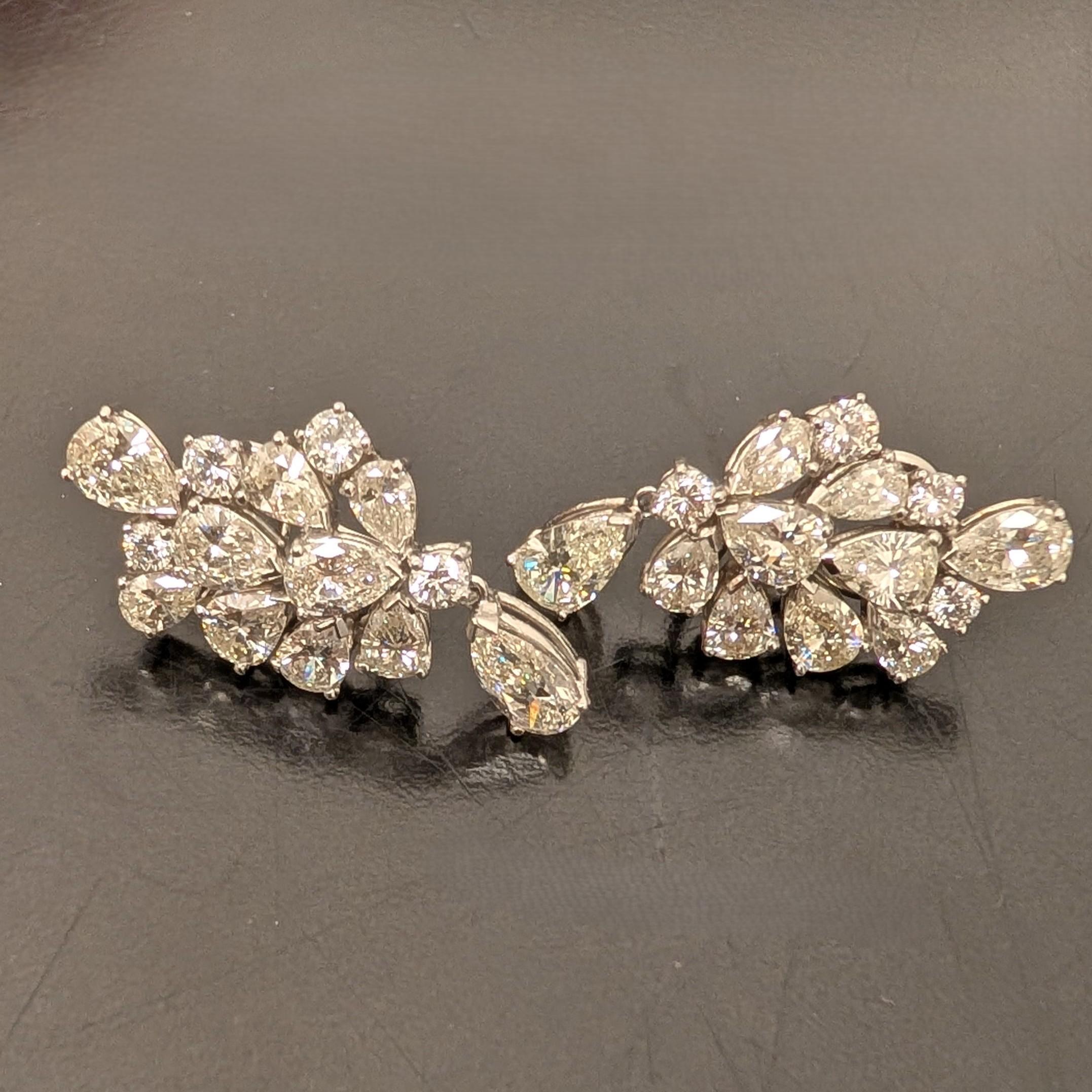 Taglio a goccia Orecchini pendenti in platino e diamanti in vendita