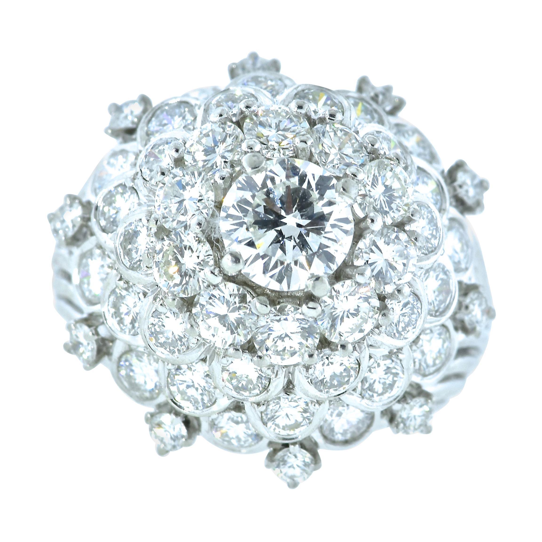 Feiner Vintage-Ring aus Platin und Diamanten, handgefertigt, um 1960 Damen im Angebot