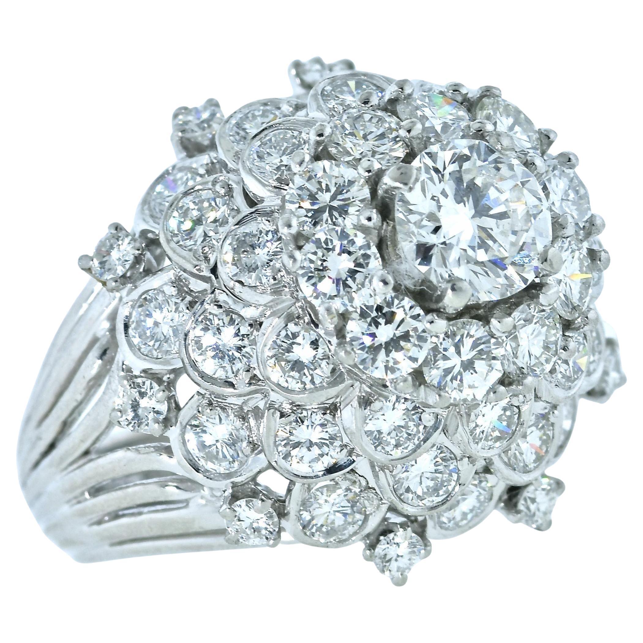 Feiner Vintage-Ring aus Platin und Diamanten, handgefertigt, um 1960 im Angebot