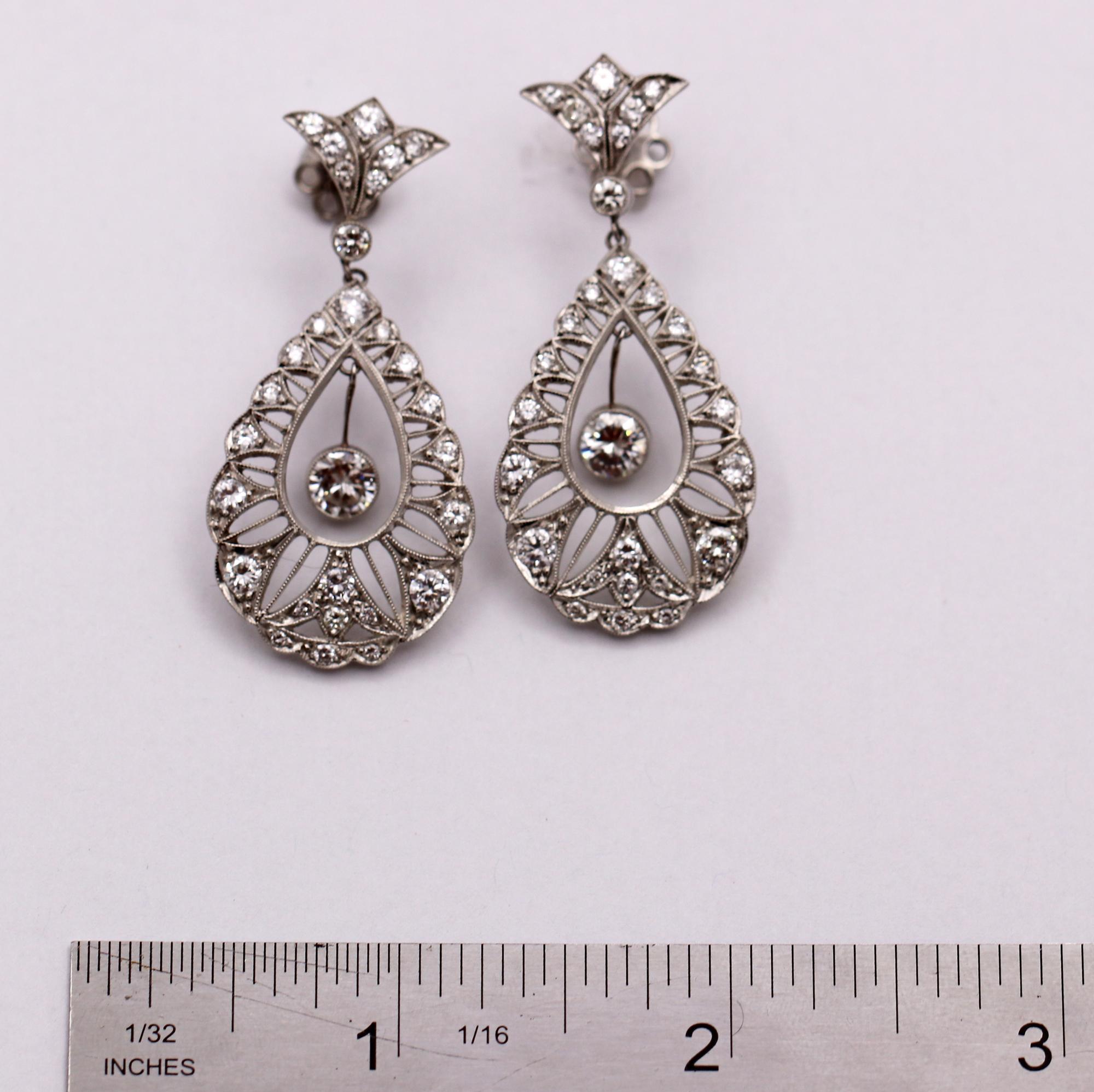 Platinum and Diamond Hanging Earrings In Good Condition In Palm Beach, FL