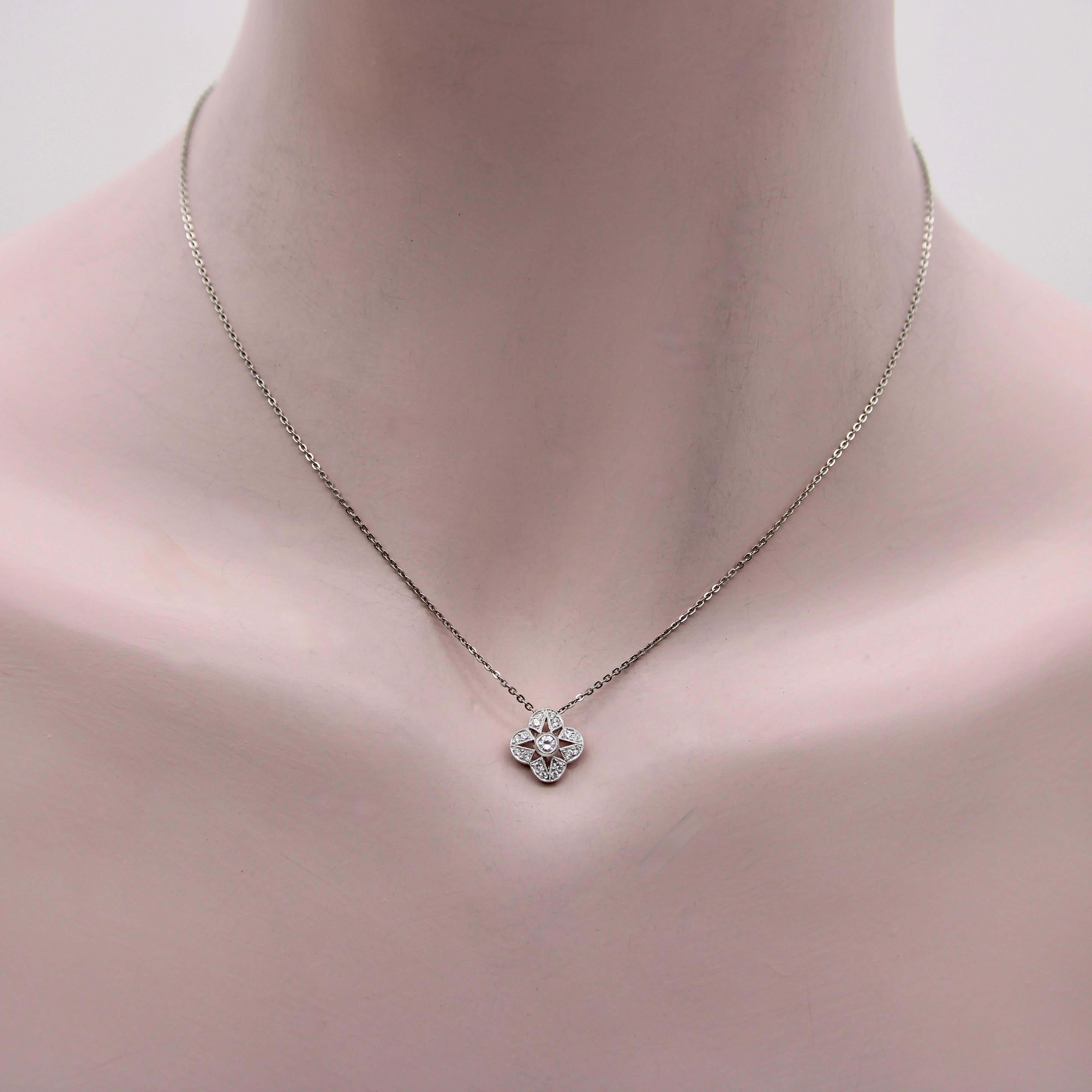 Platinum and Diamond Quatrefoil Vintage Pendant Necklace  In Good Condition For Sale In Venice, CA