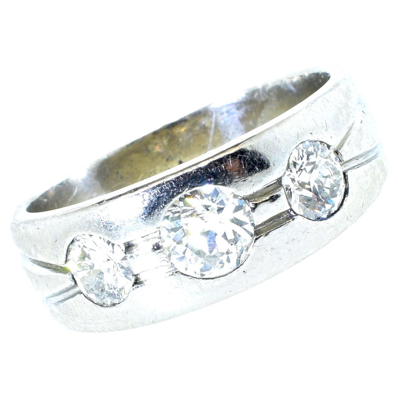 Platinum and Diamond Ring, Art Deco, circa 1935 For Sale