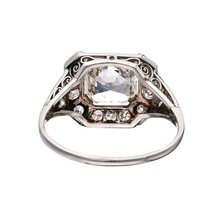 Platinum and Diamond Ring In New Condition For Sale In New York, US
