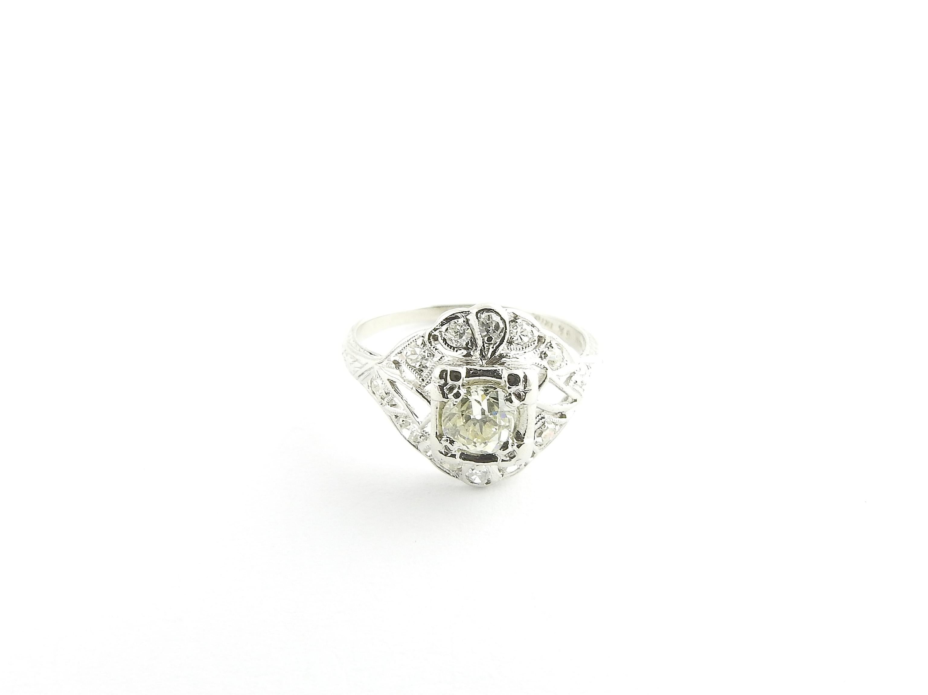 Women's Platinum and Diamond Ring For Sale