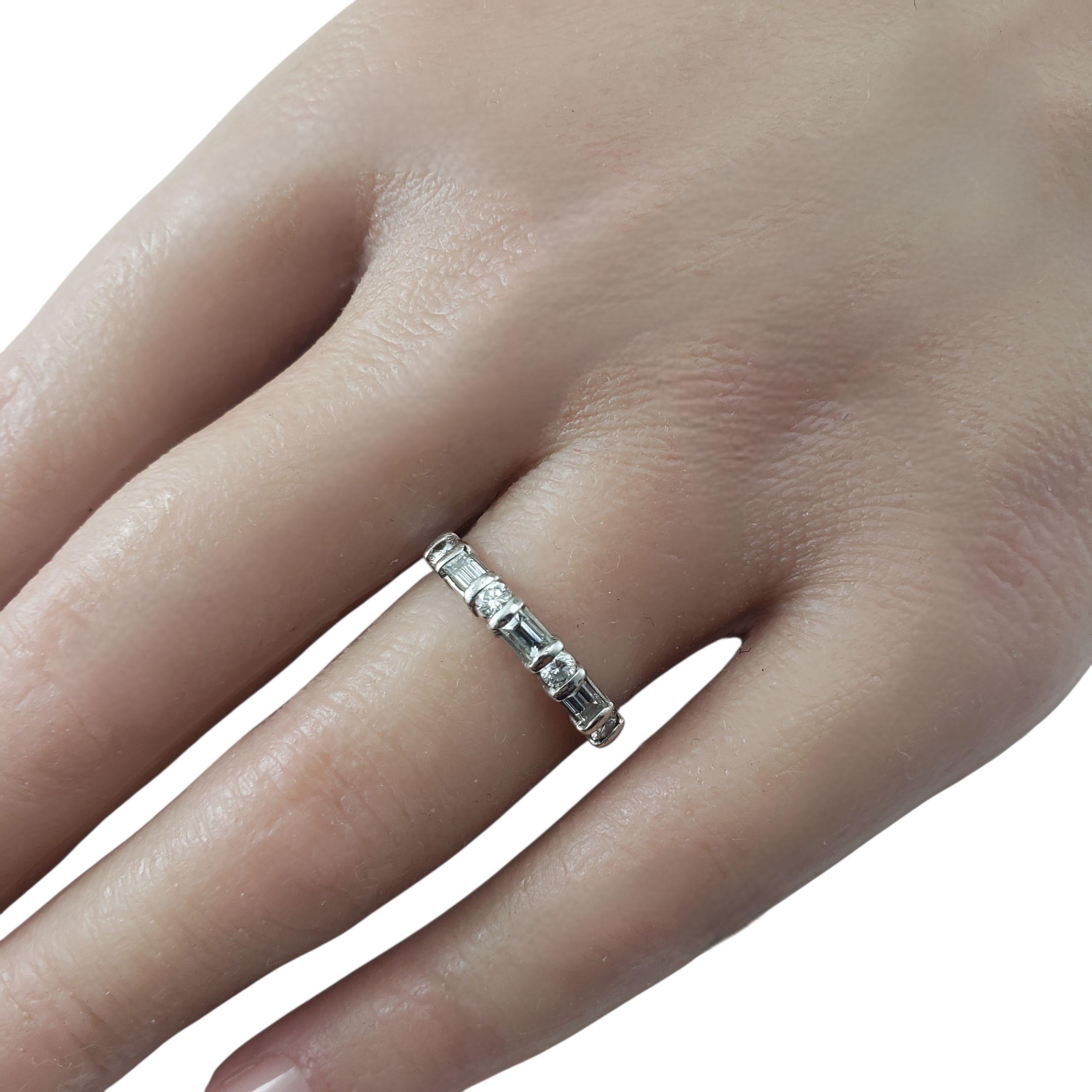 Platinum and Diamond Wedding/Anniversary Band Ring Size 7.5 #22729 For Sale 2