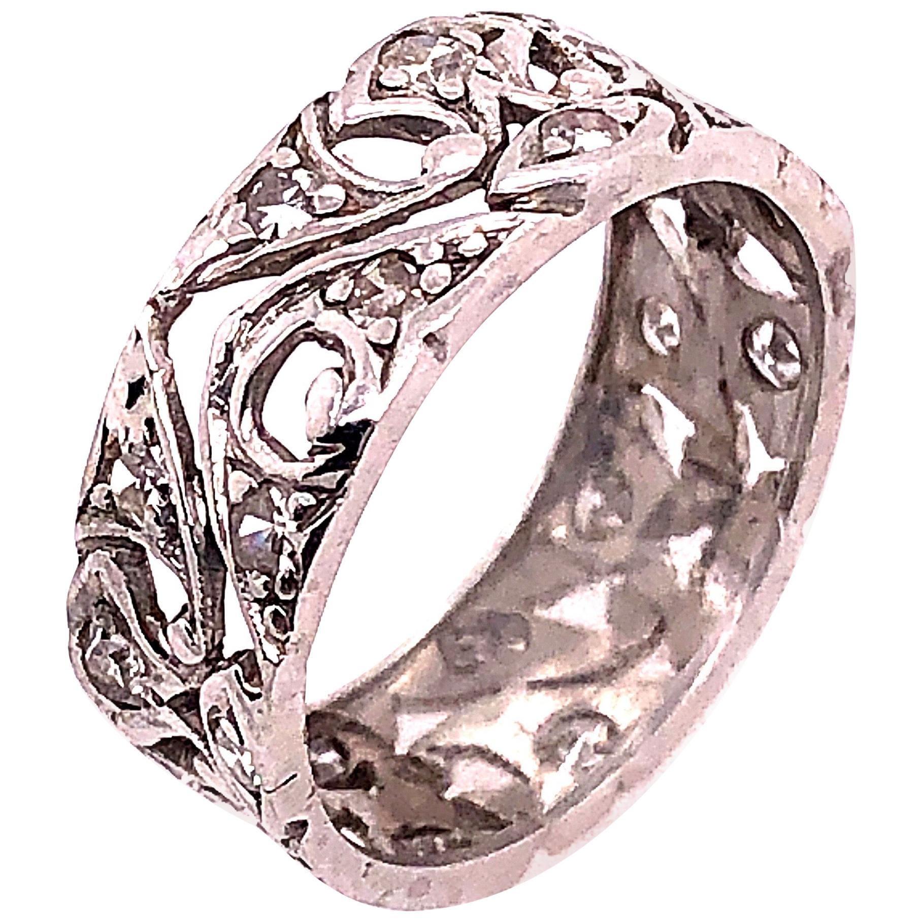 Alliance / bague de mariage en platine et diamants à motif filigrane