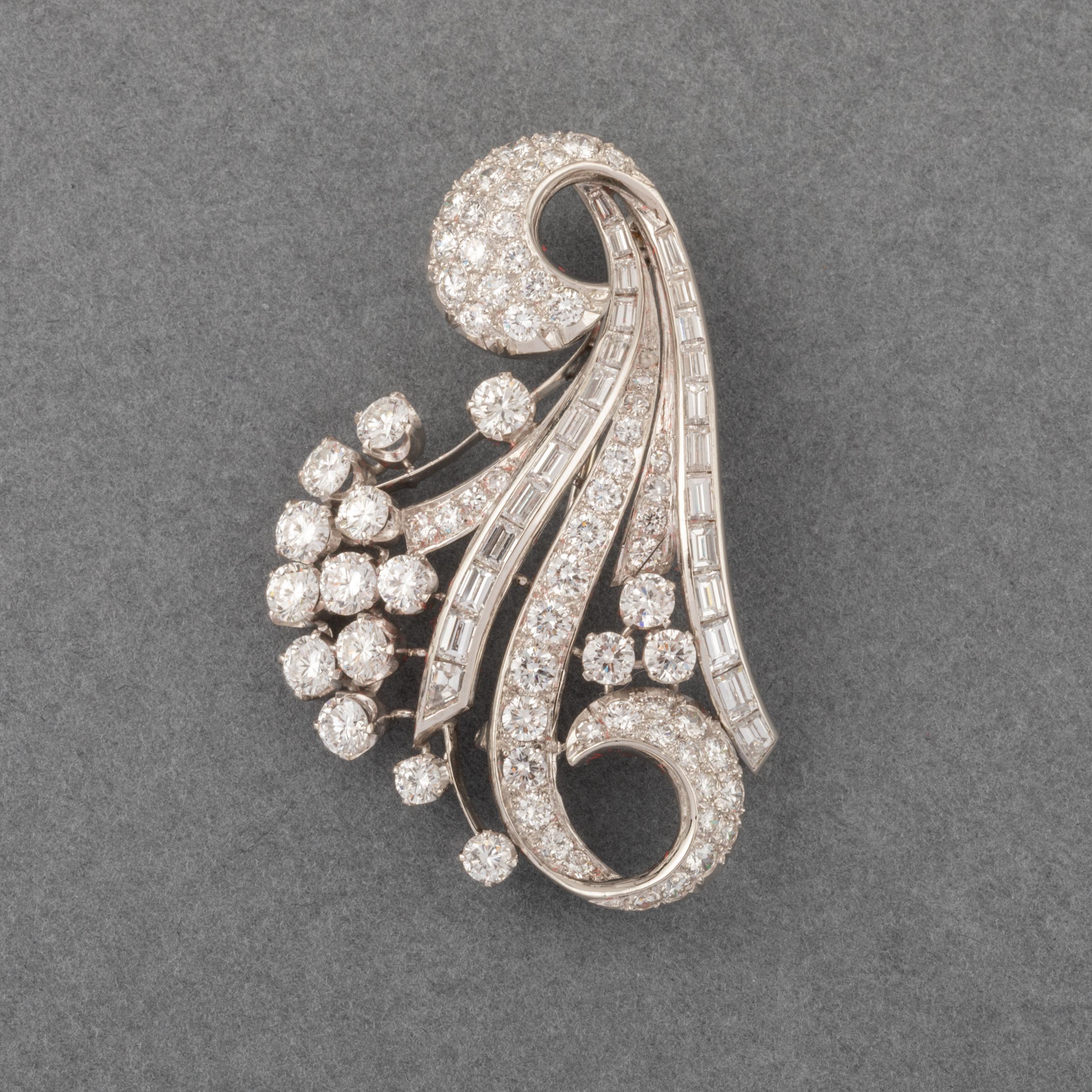 Round Cut Platinum and Diamonds French Retro Brooch For Sale