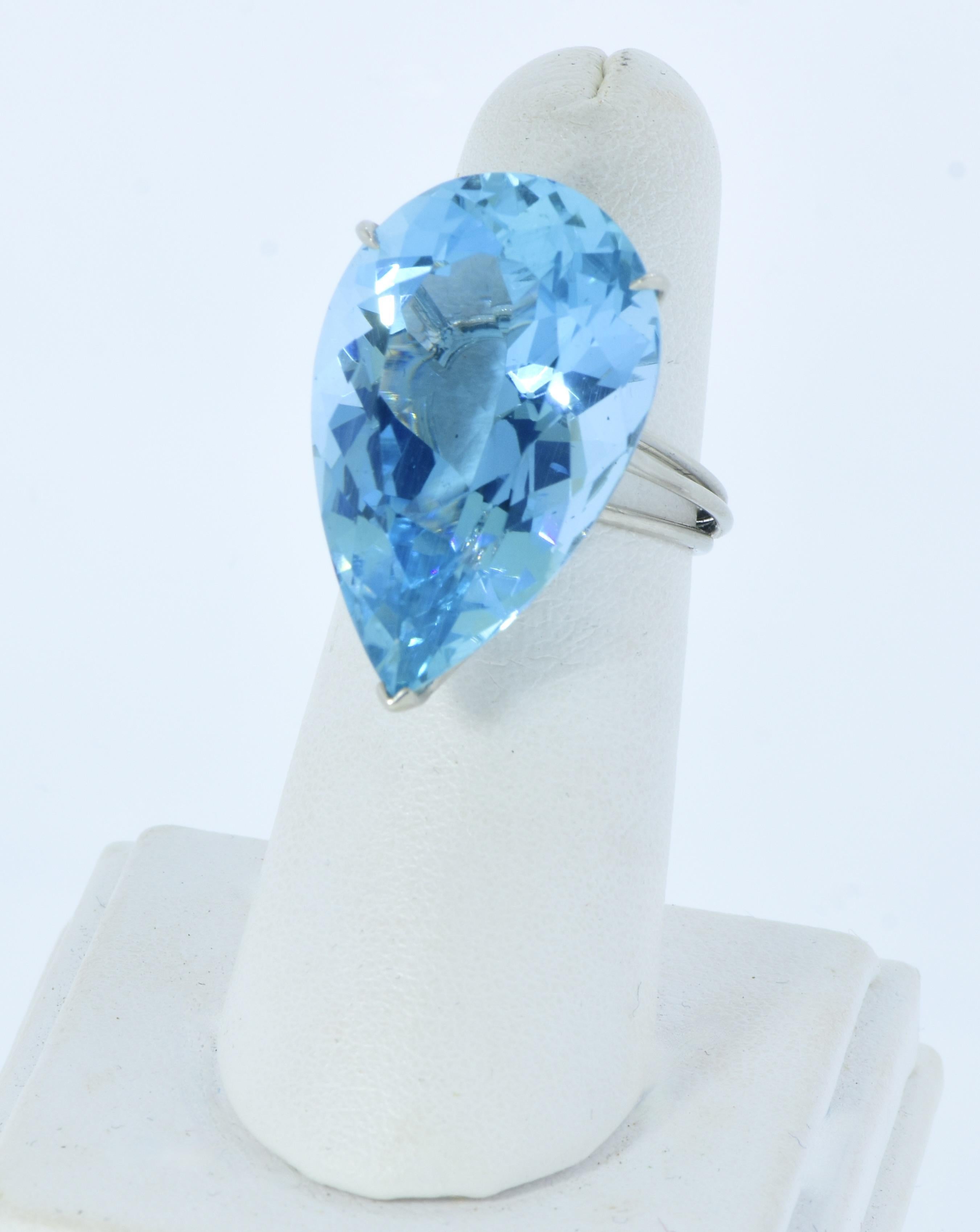 Women's or Men's Platinum and Fine 29.31 ct. Santa Maria Aquamarine Ring by Pierre/Famille For Sale