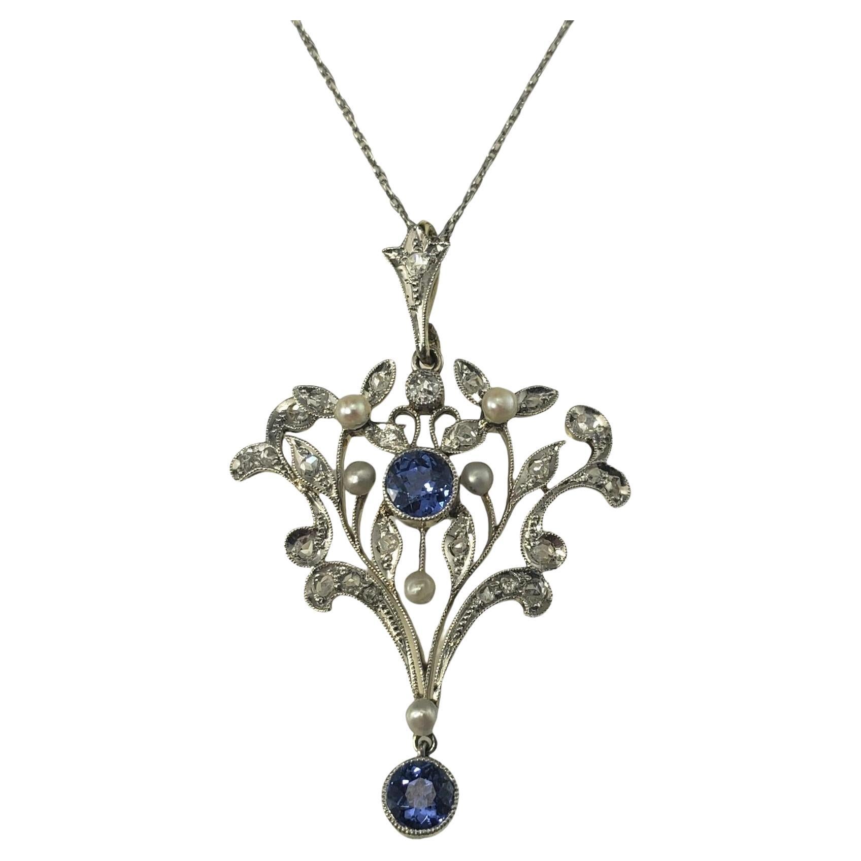 Halskette mit Anhänger aus Platin und Gold mit Saphiren, Perlen und Diamanten #16822