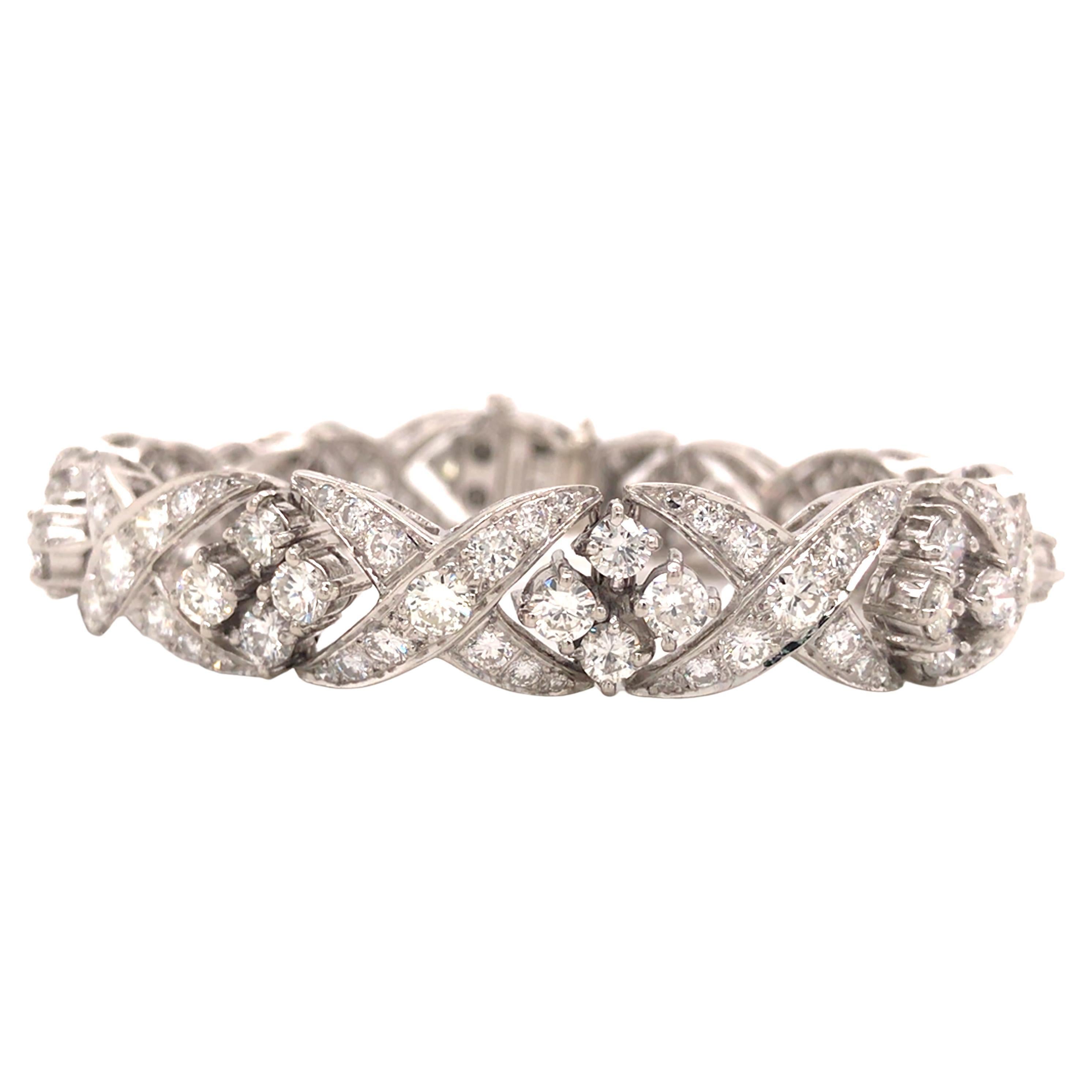 Platinum and Palladium 12.30 Carat Diamond 'X' 'O' Bracelet For Sale