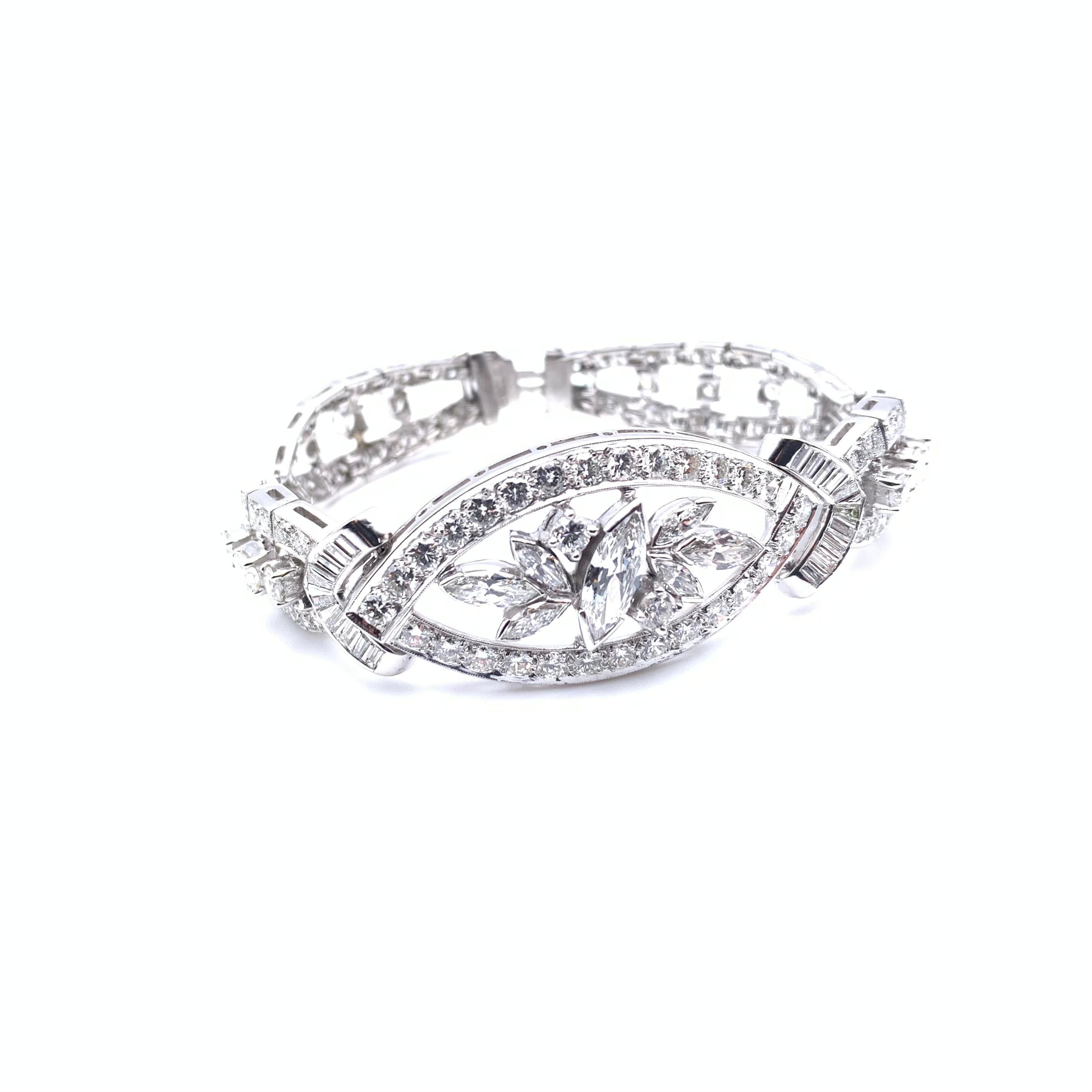 Néoclassique Bracelet de diamants 10 carats et rhodium en vente