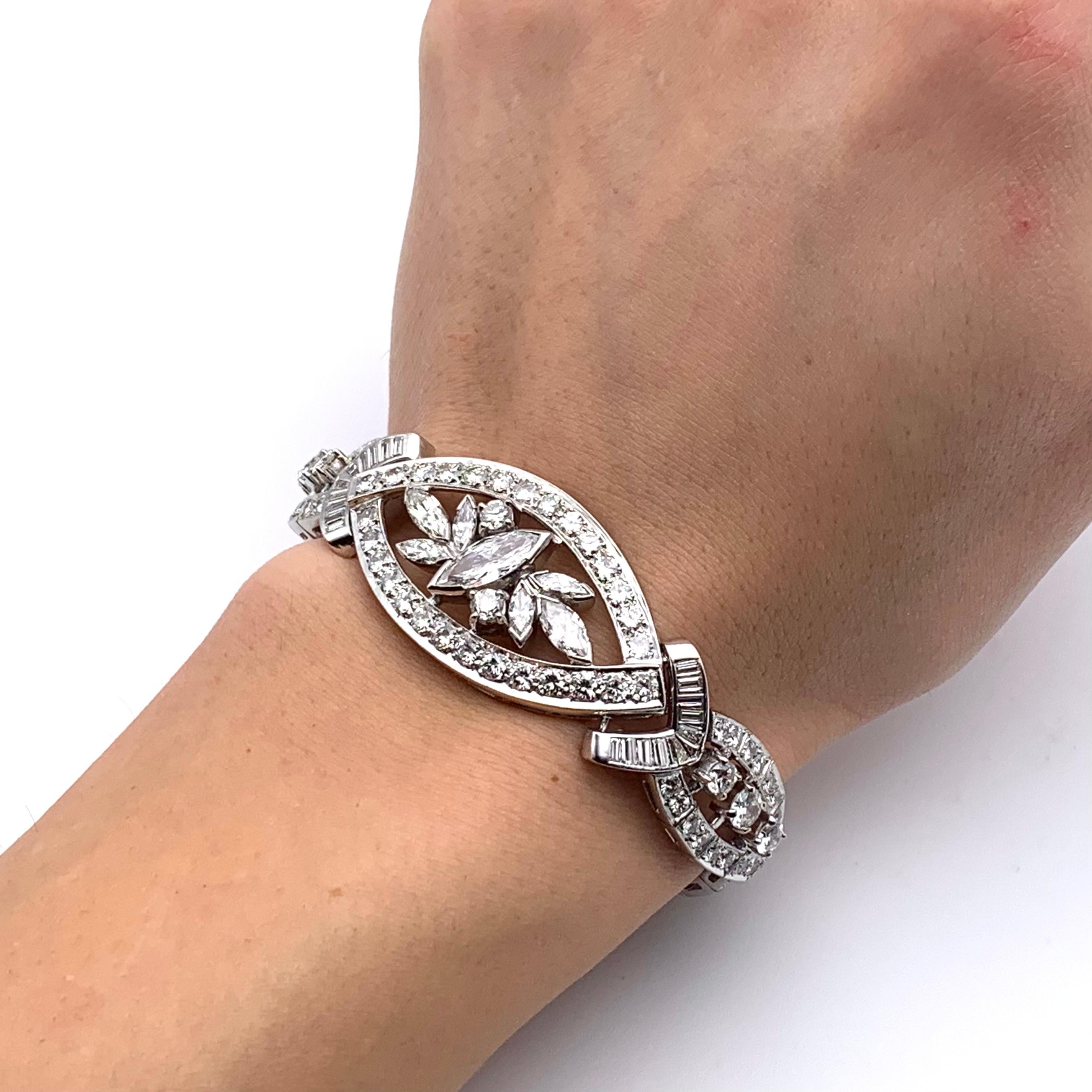 Bracelet de diamants 10 carats et rhodium en vente 1