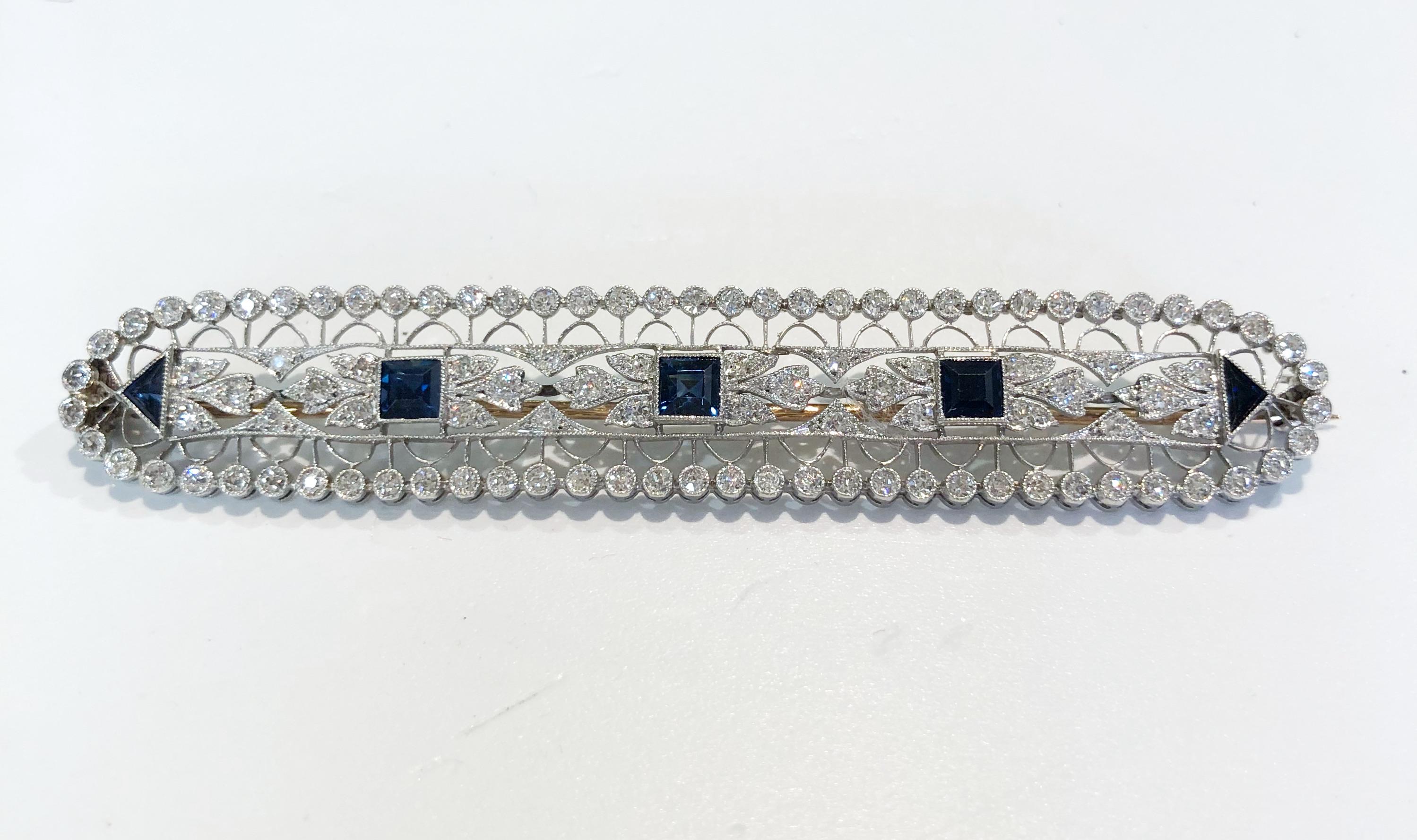 Vintage platinum bar brooch with sapphires and brilliant diamonds, Italy circa 1920s 
Length 8.5 cm
Width 1.5 cm